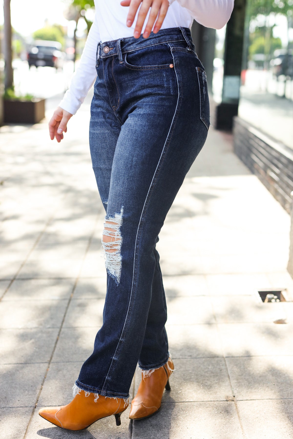 Chana Mid-Rise Distressed Straight Leg Jeans | Judy Blue