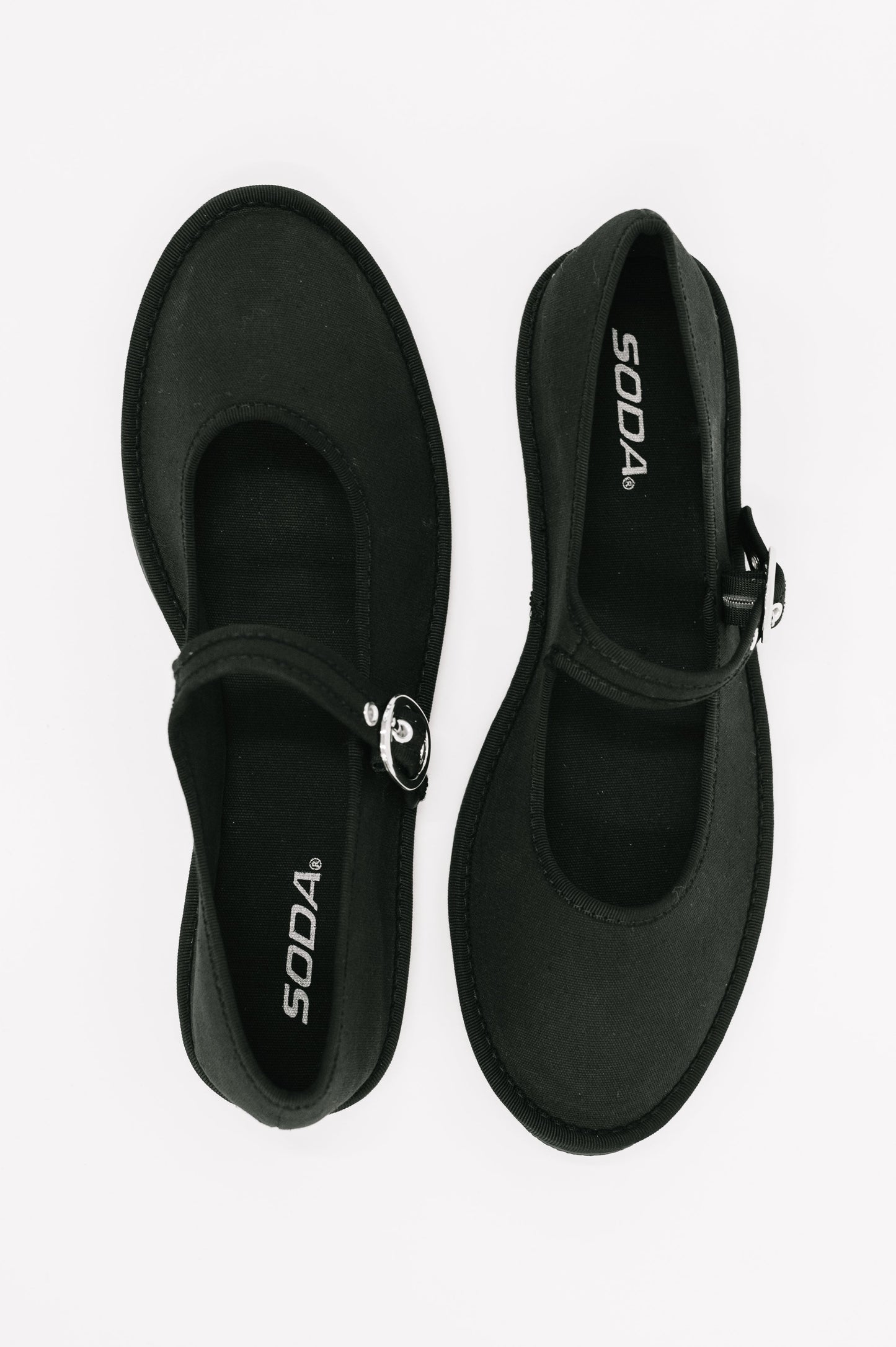 Fleta Buckle Flats | Black