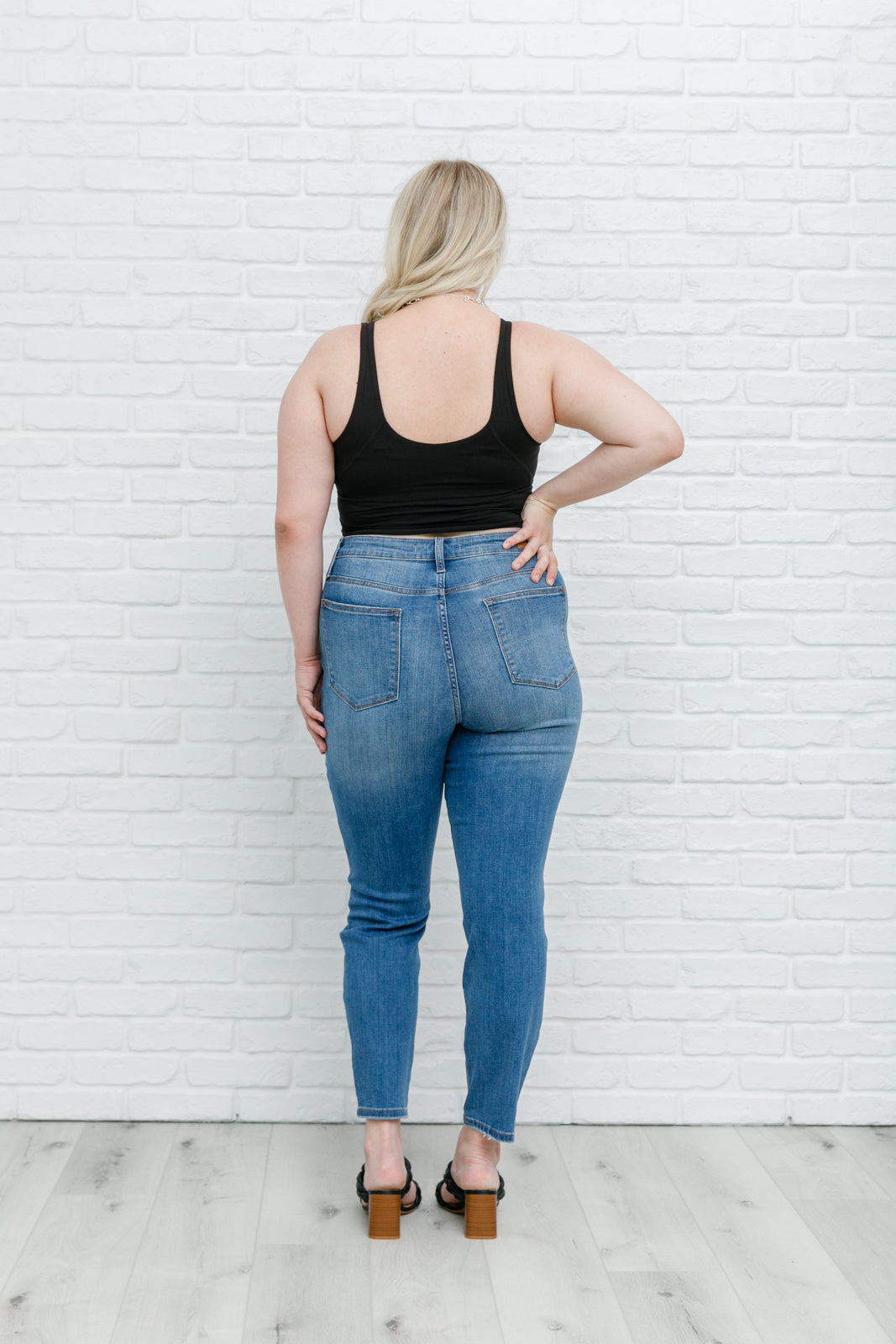 Move With Me Black Tank - Bella Lia Boutique