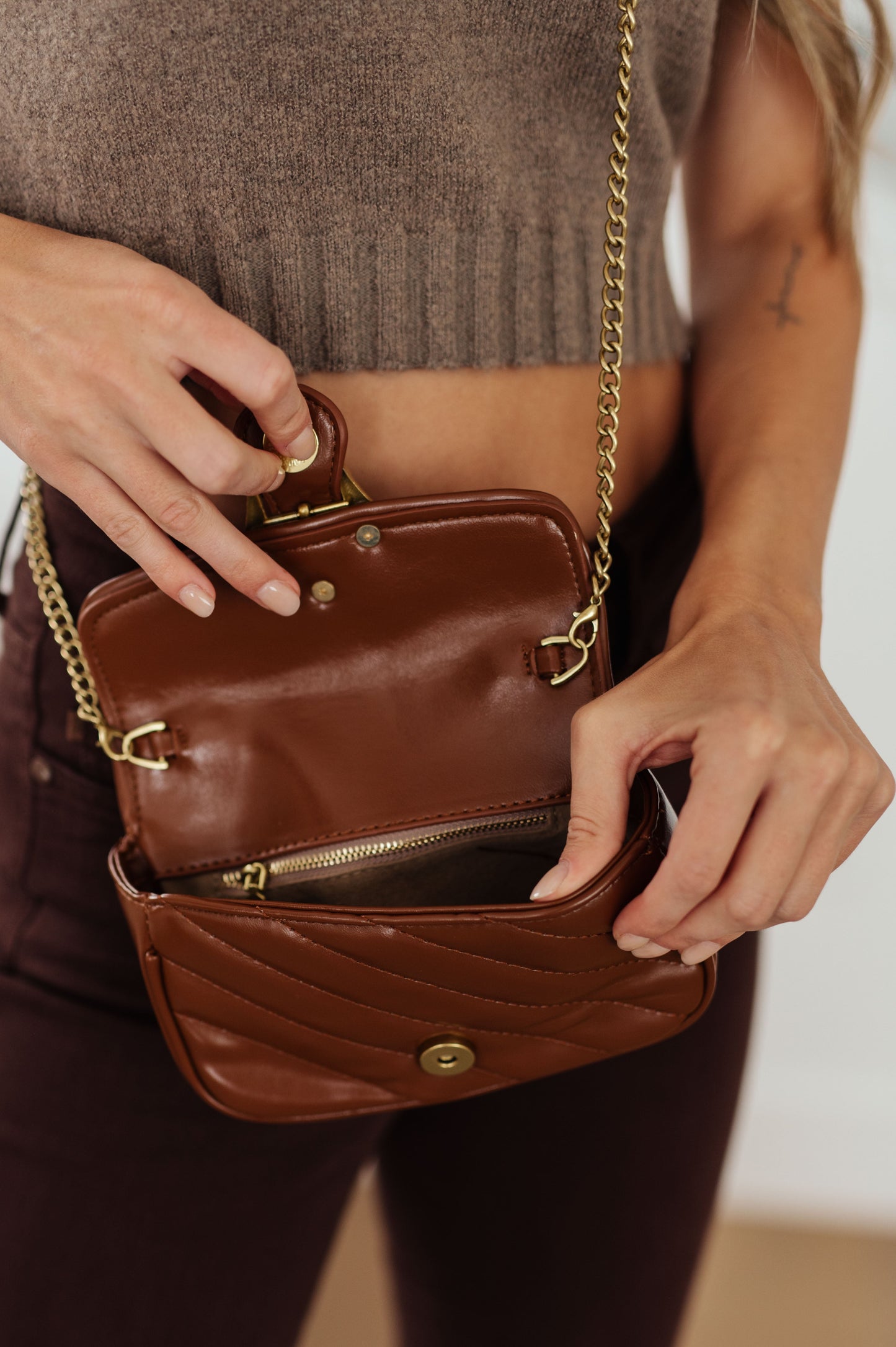 Classic Beauty Quilted Clutch | Brown