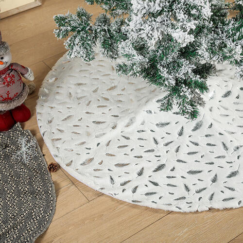 Feathered Christmas Tree Skirt