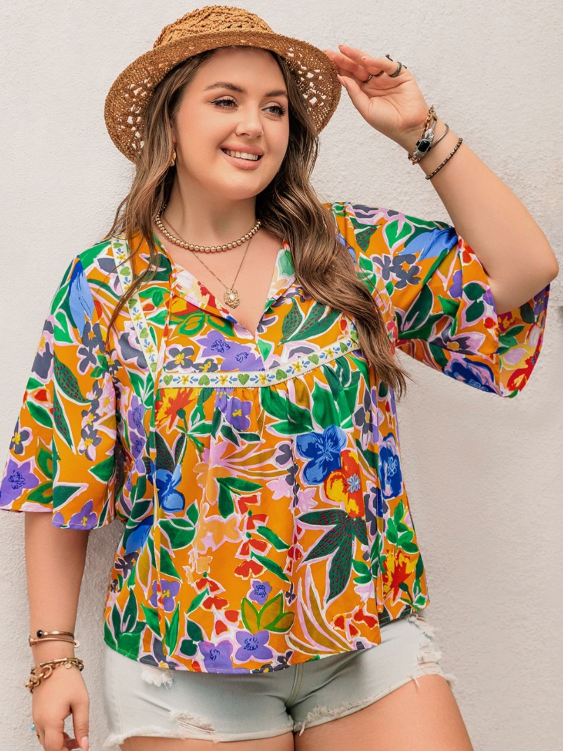 Brynlee Blouse | Curvy