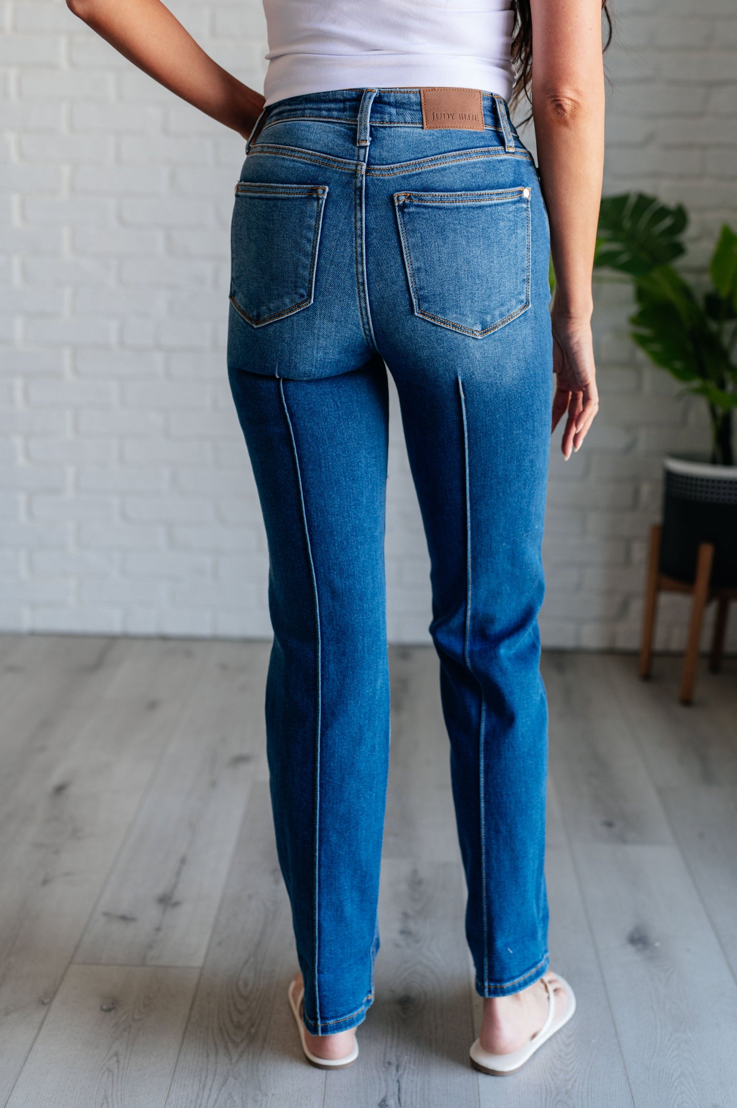 Campbell High-Rise Center Seam Straight Jeans | Judy Blue