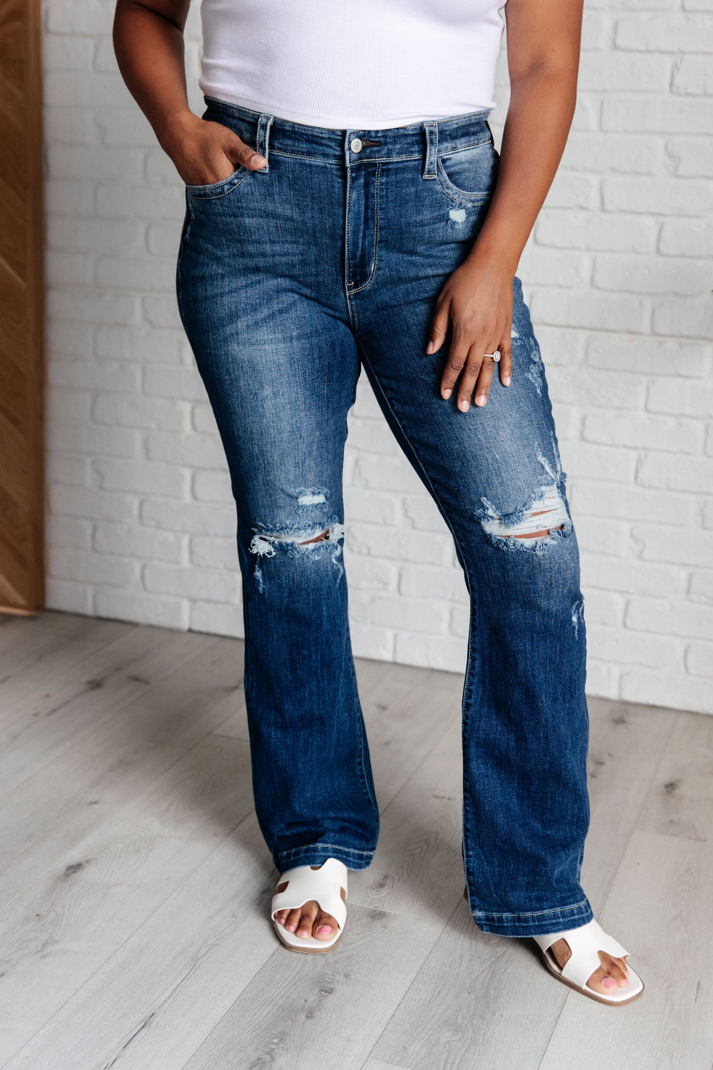 Mila Mid-Rise Distressed Bootcut Jeans | Judy Blue