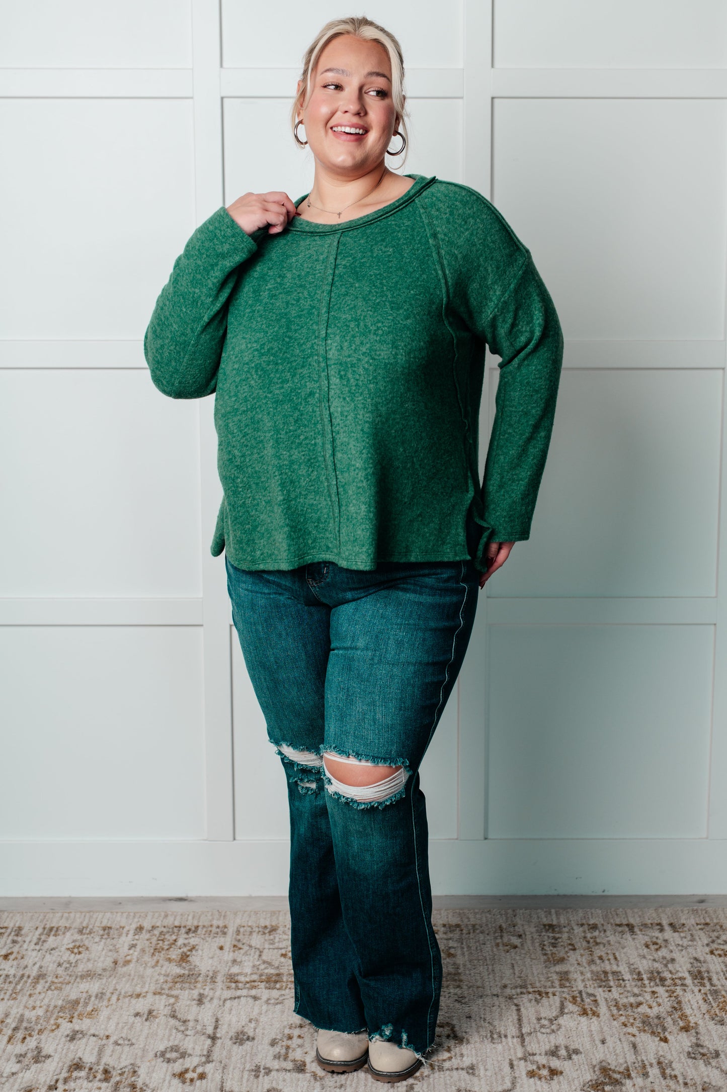 Simple Silhouette Brushed Hacci Sweater | Dark Green