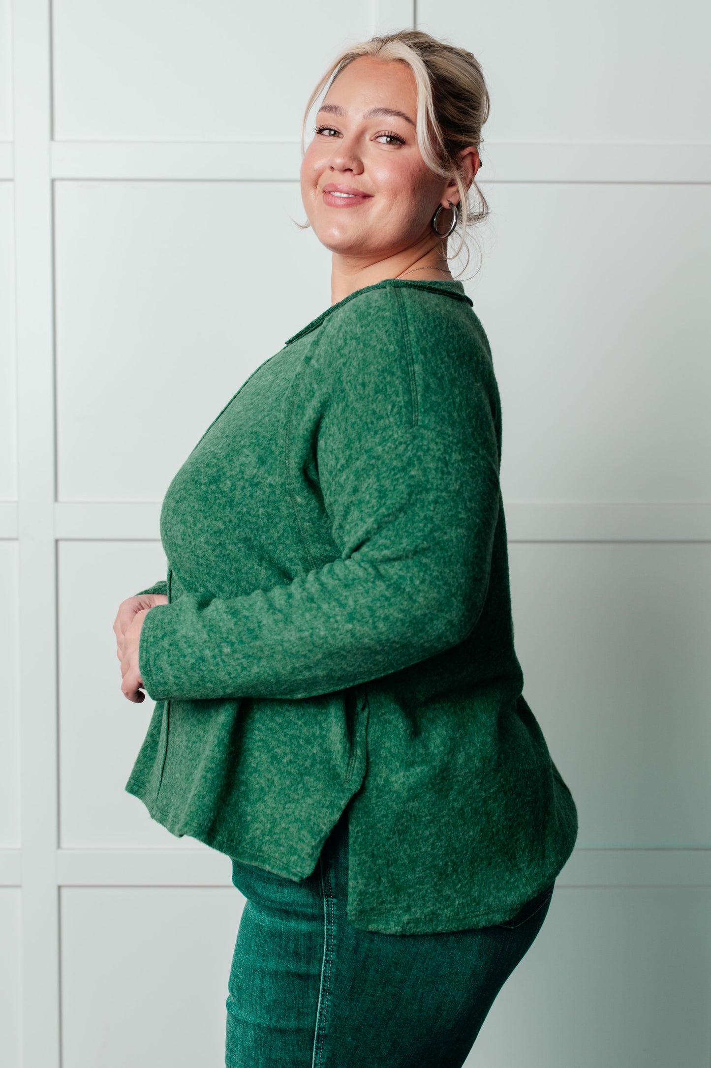 Simple Silhouette Brushed Hacci Sweater | Dark Green