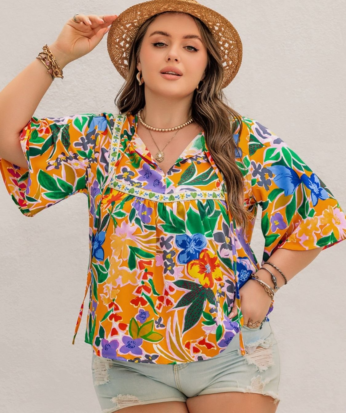 Brynlee Blouse | Curvy