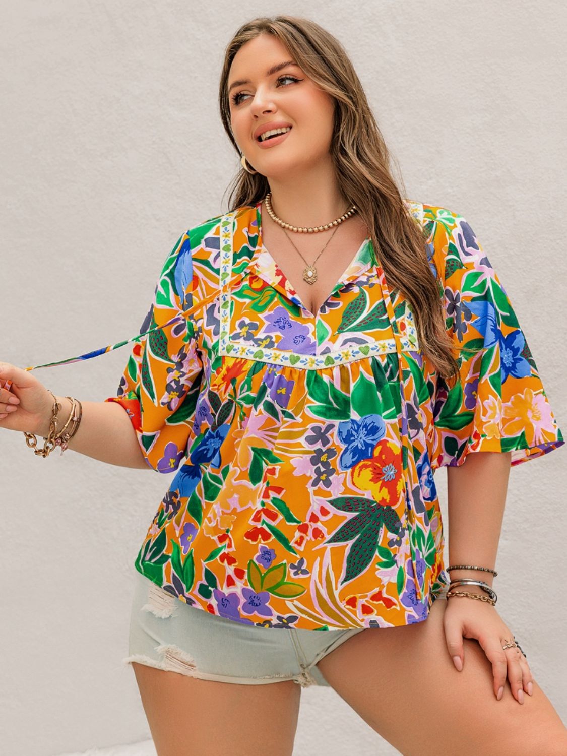 Brynlee Blouse | Curvy