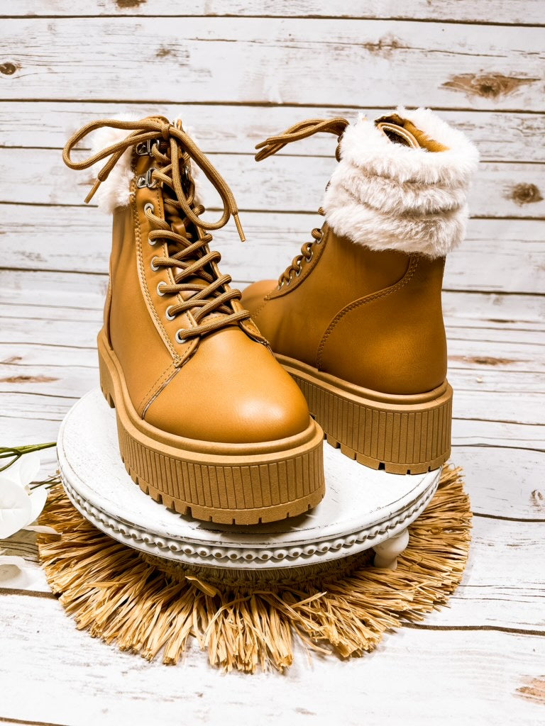 Jessi Lace Up Boots | Tan