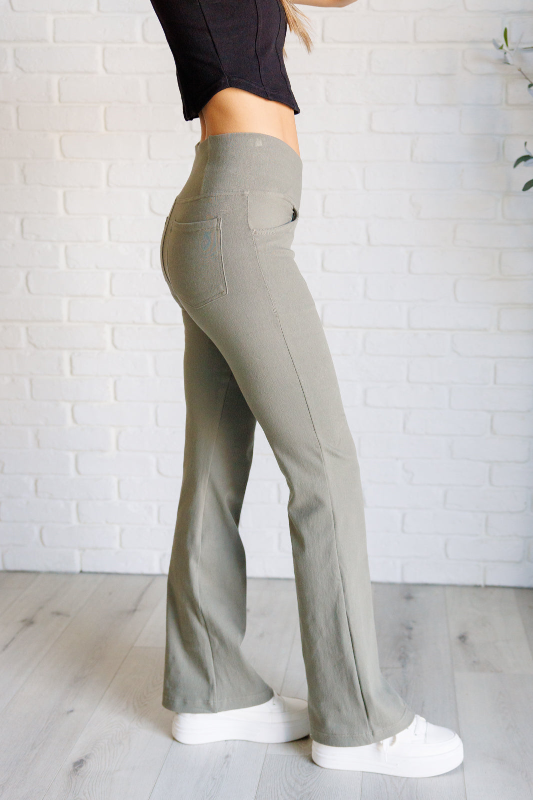 Building Habits Twill Flared Pants | Dusty Olive