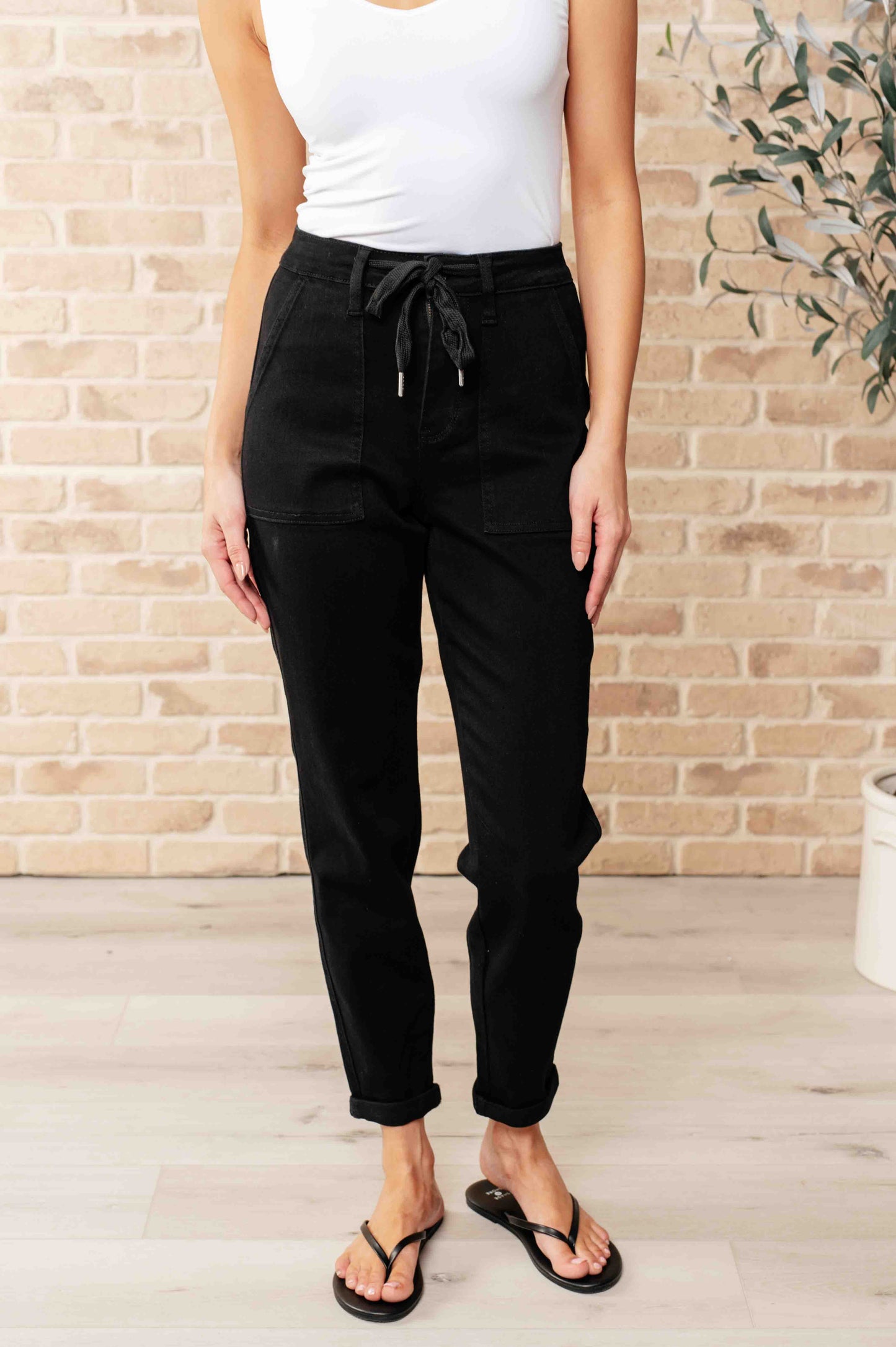 Carmen Double Cuff Joggers | Black | Judy Blue