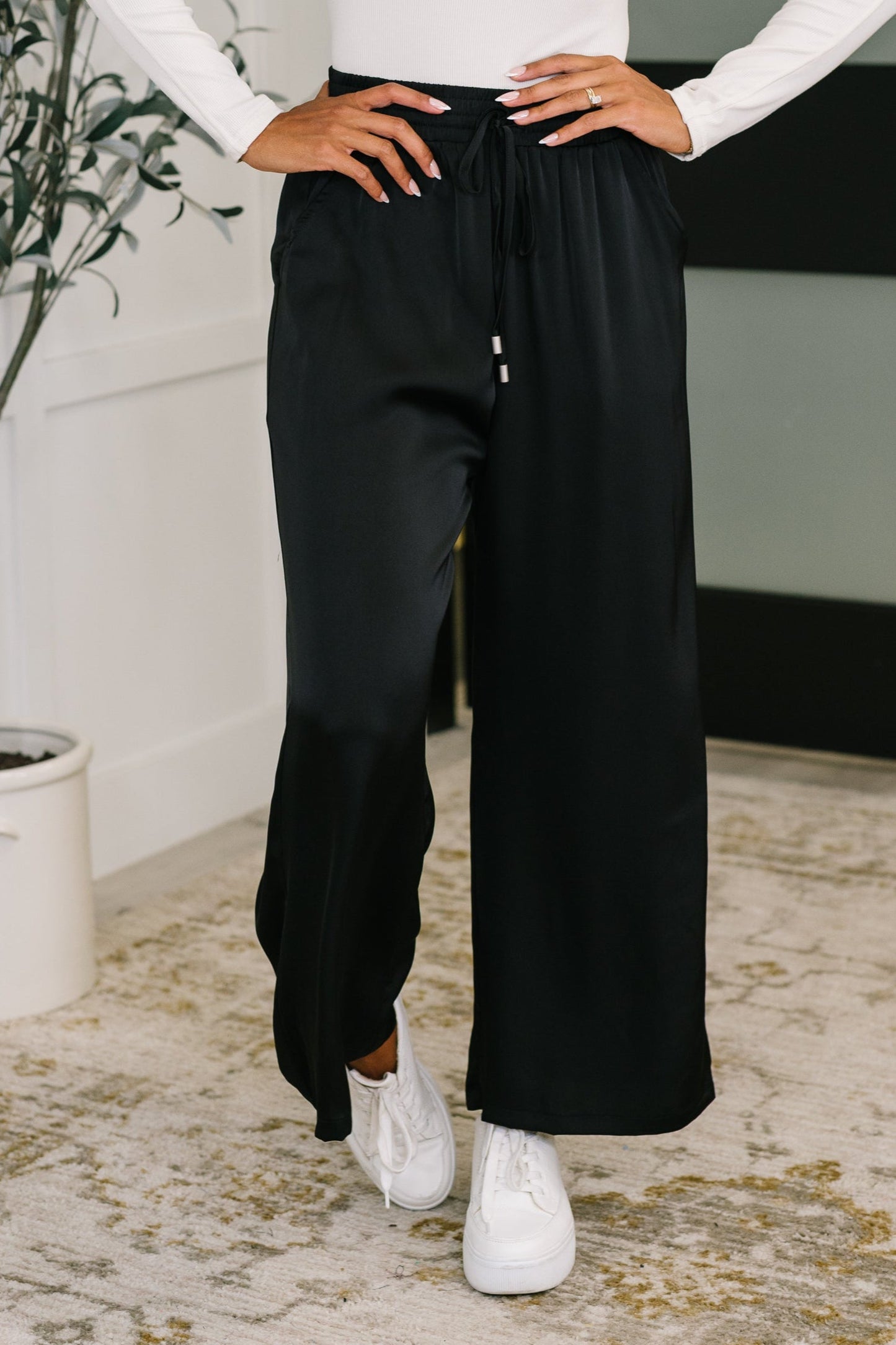 City Ease Wide Leg Pants | Black