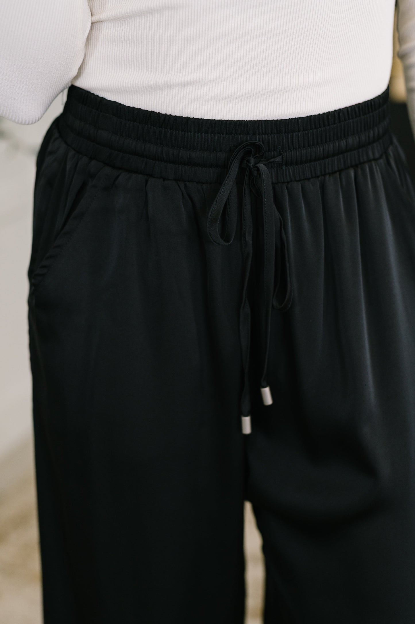 City Ease Wide Leg Pants | Black