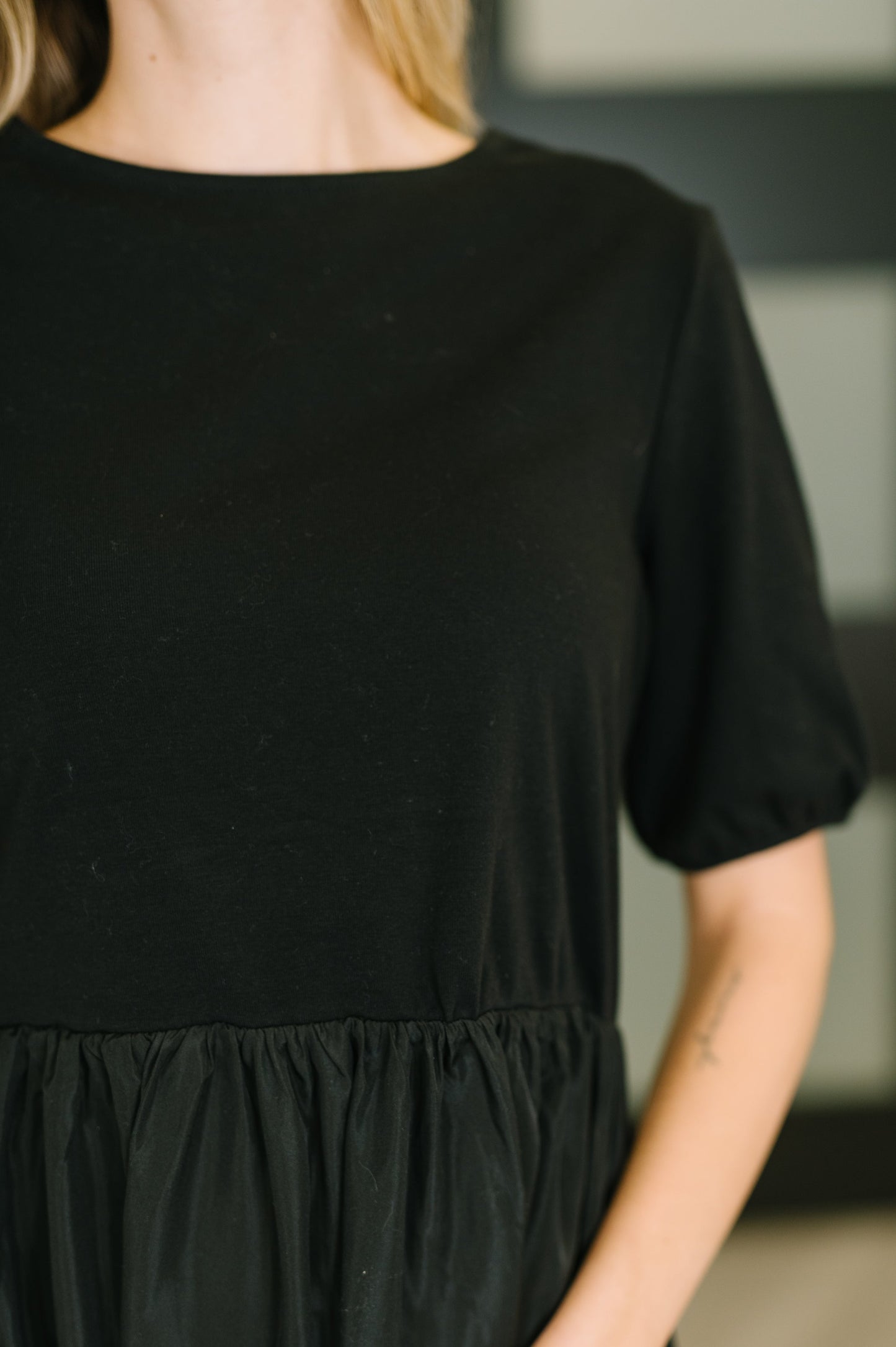 Charm Midi Black Dress