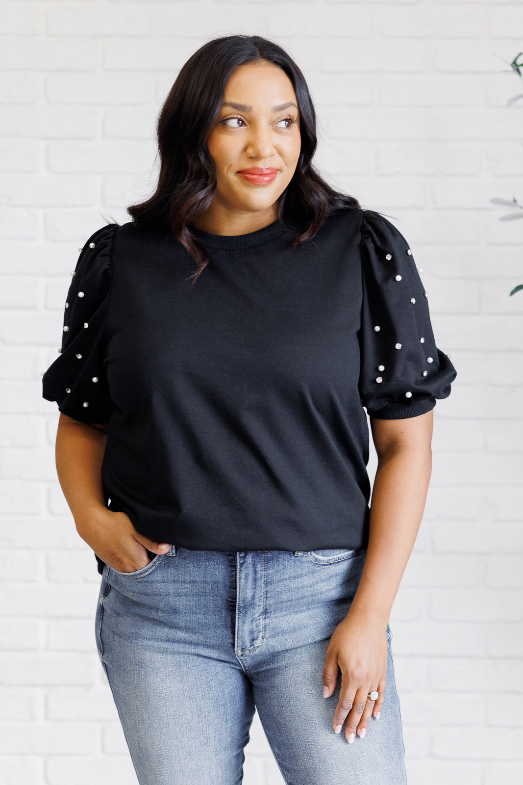 Diamonds & Pearls Puff Sleeve Top | Black