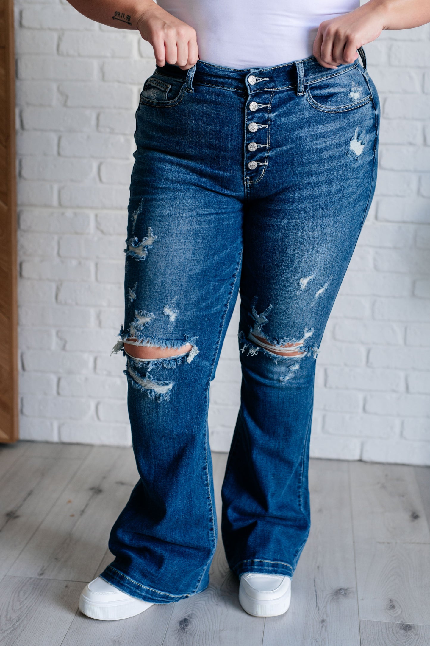 Gabriella Mid-Rise Distressed Flare Jeans | Judy Blue