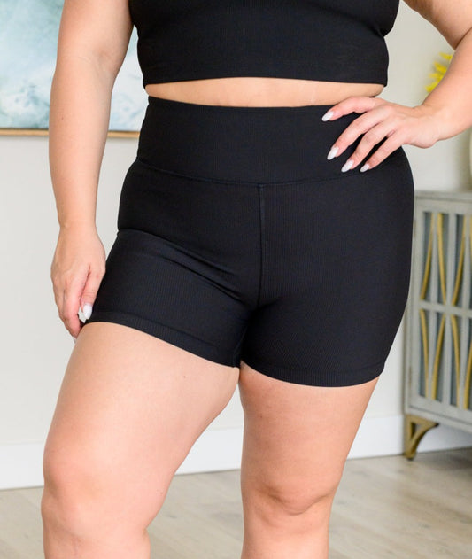 Hot Girl Walks Biker Shorts | Black