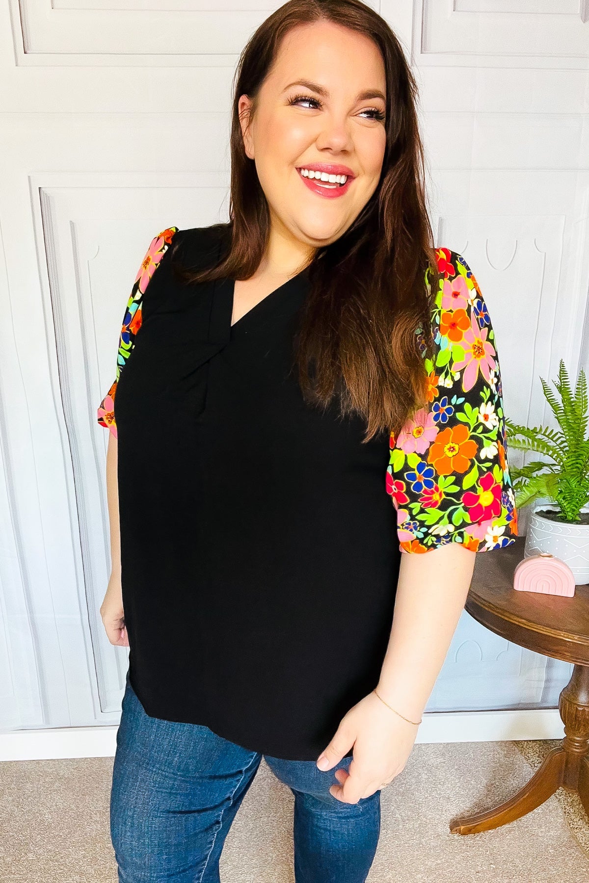 Eyes On You Floral Puff Sleeve Top