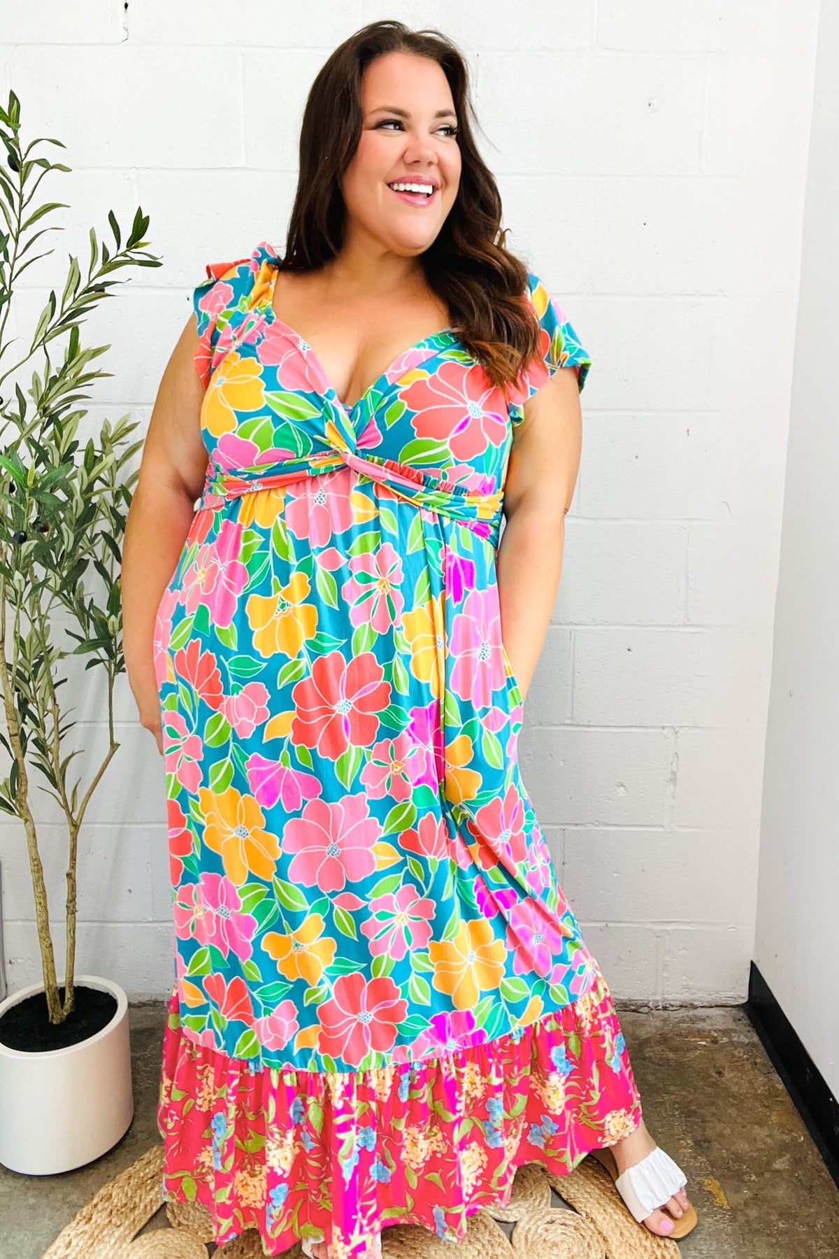 Vacay Vibes Floral Sweetheart Twisted Maxi Dress