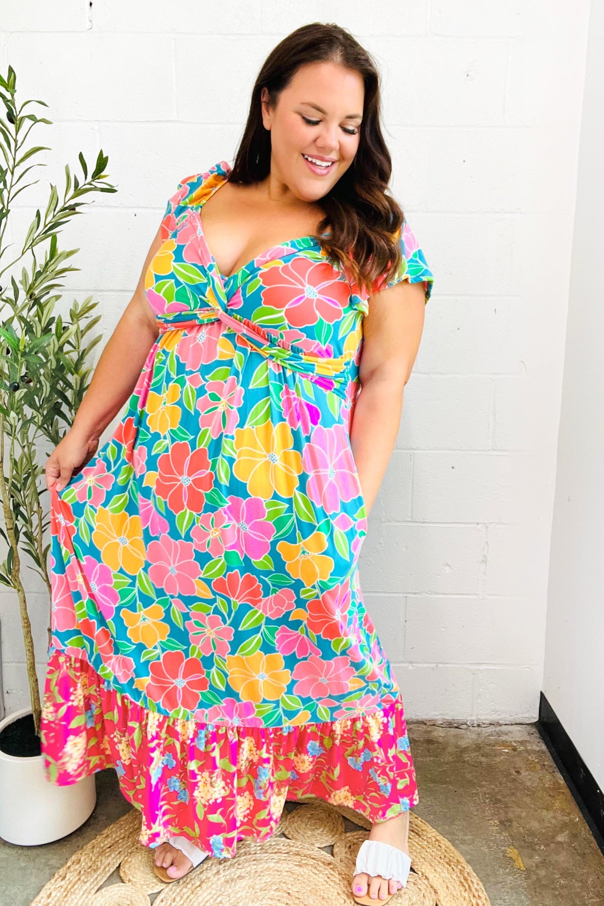 Vacay Vibes Floral Sweetheart Twisted Maxi Dress