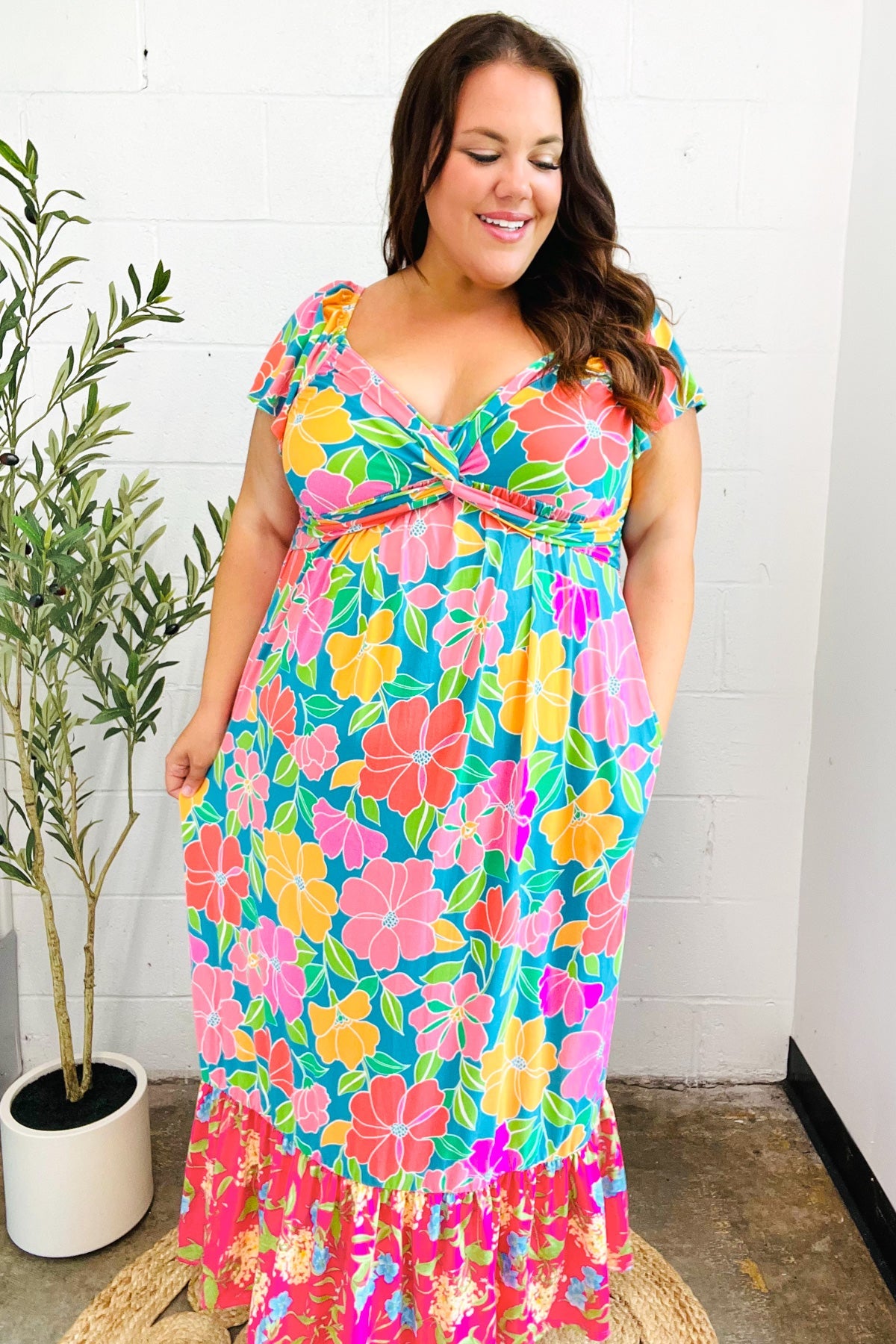 Vacay Vibes Floral Sweetheart Twisted Maxi Dress