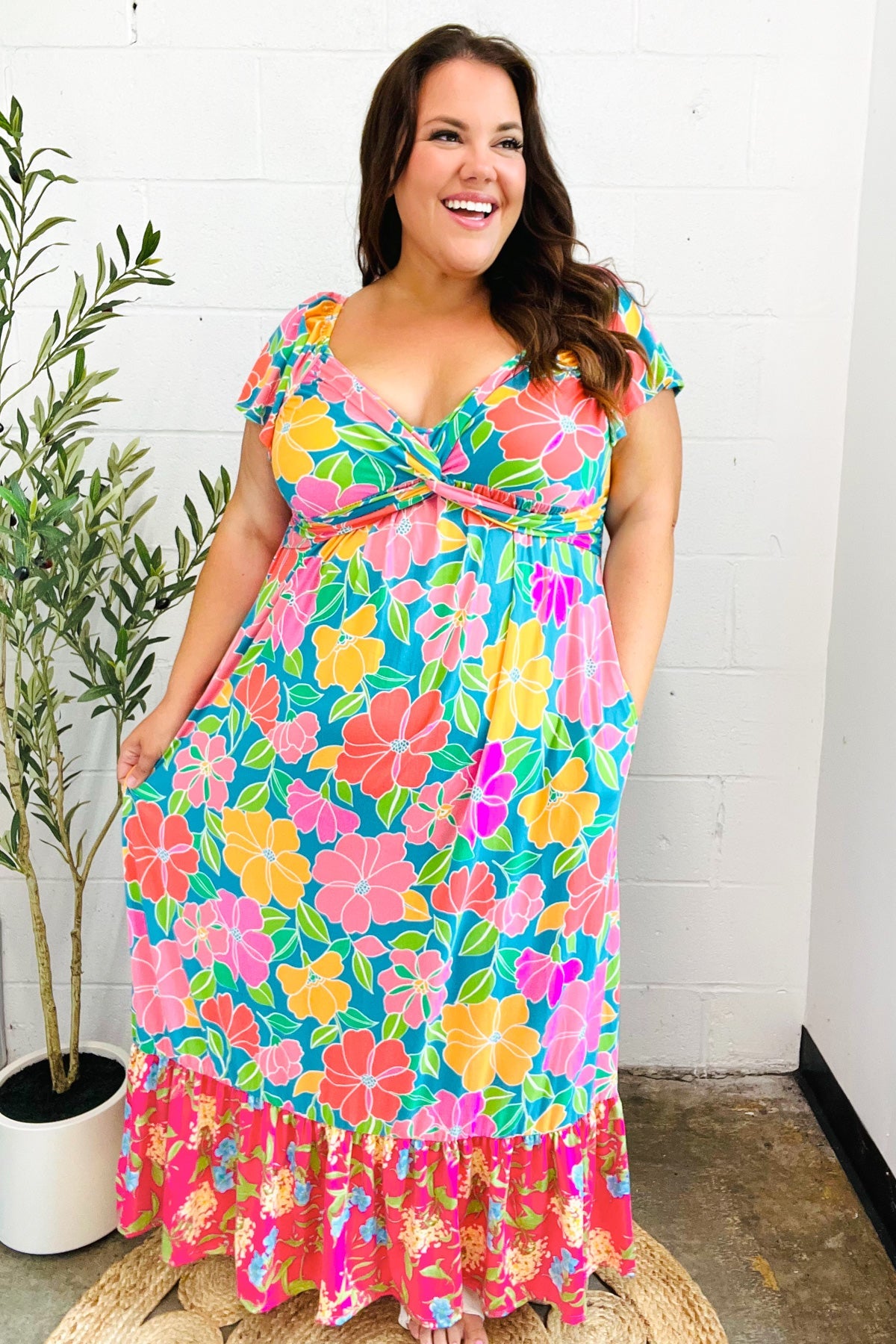 Vacay Vibes Floral Sweetheart Twisted Maxi Dress