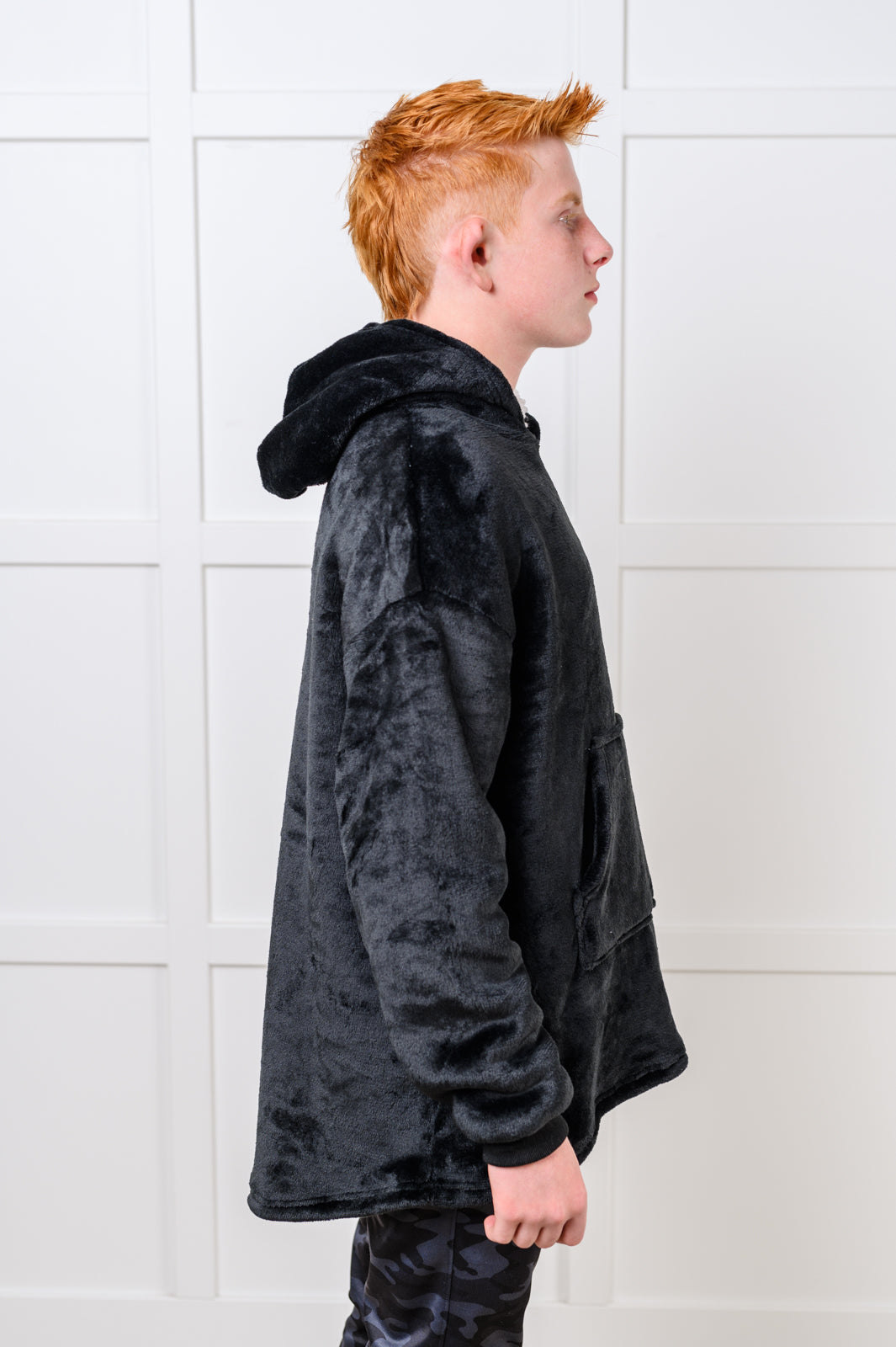 Oversized Hoodie Blanket | Black | Kid's