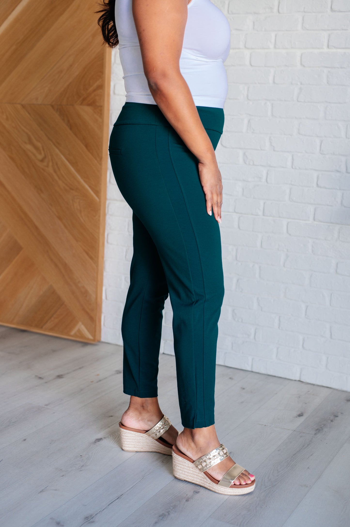 Magic Ankle Crop Skinny Pants | Hunter Green