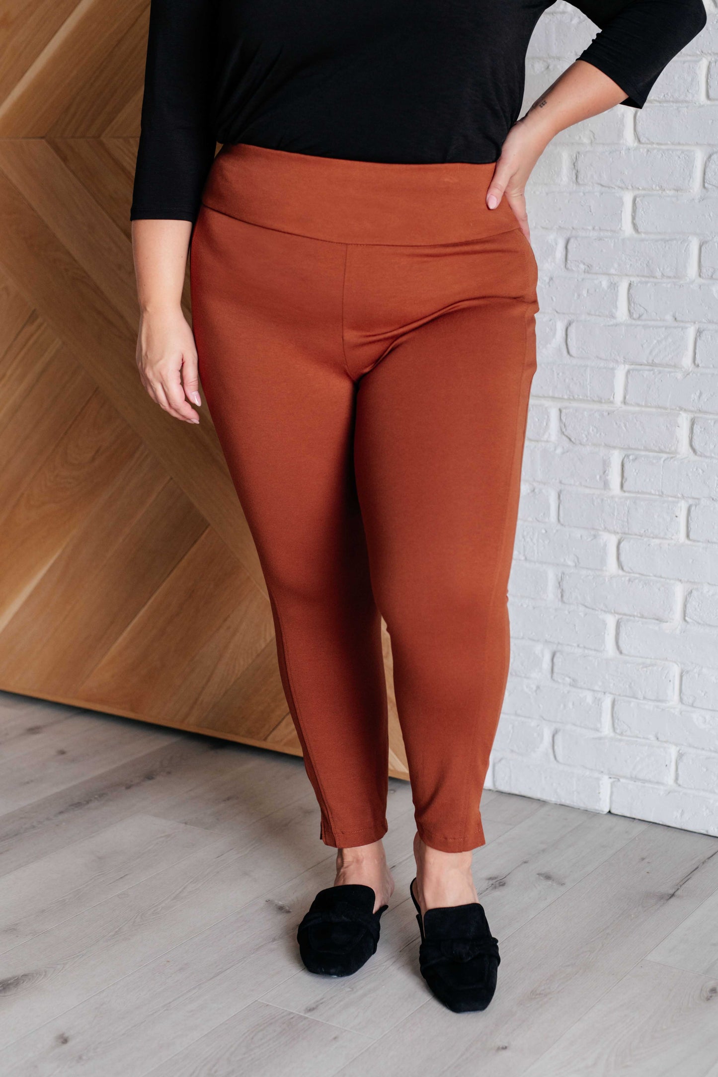 Magic Ankle Crop Skinny Pants | Rust