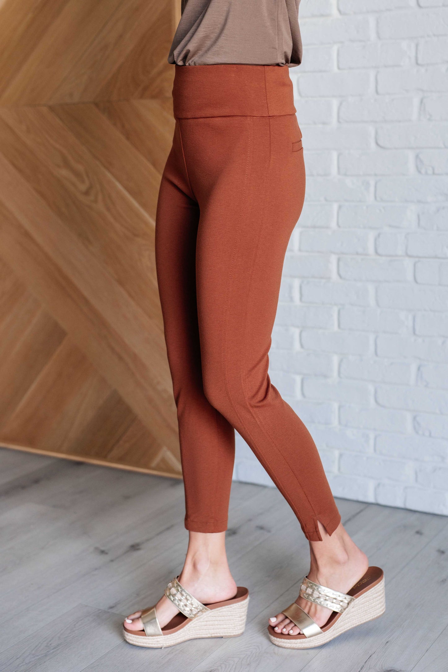 Magic Ankle Crop Skinny Pants | Rust