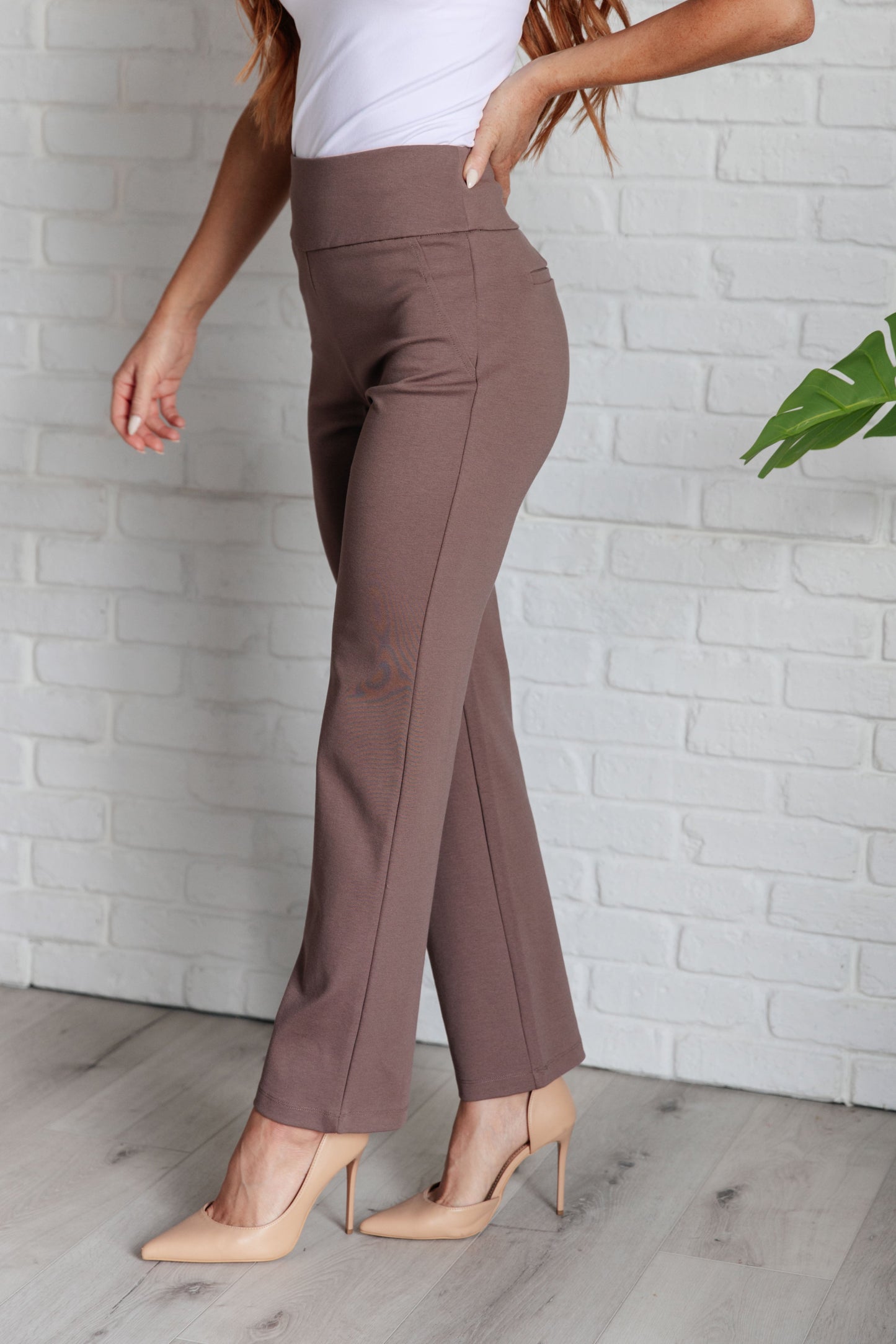 Magic Straight Pants | Dark Mocha