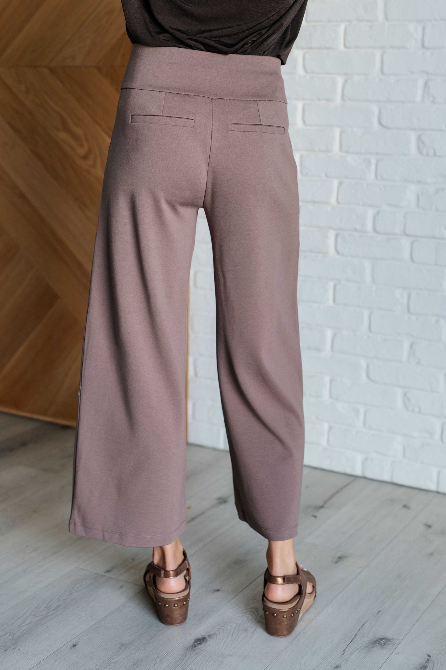 Magic Wide Leg Crop Pants | Dark Mocha