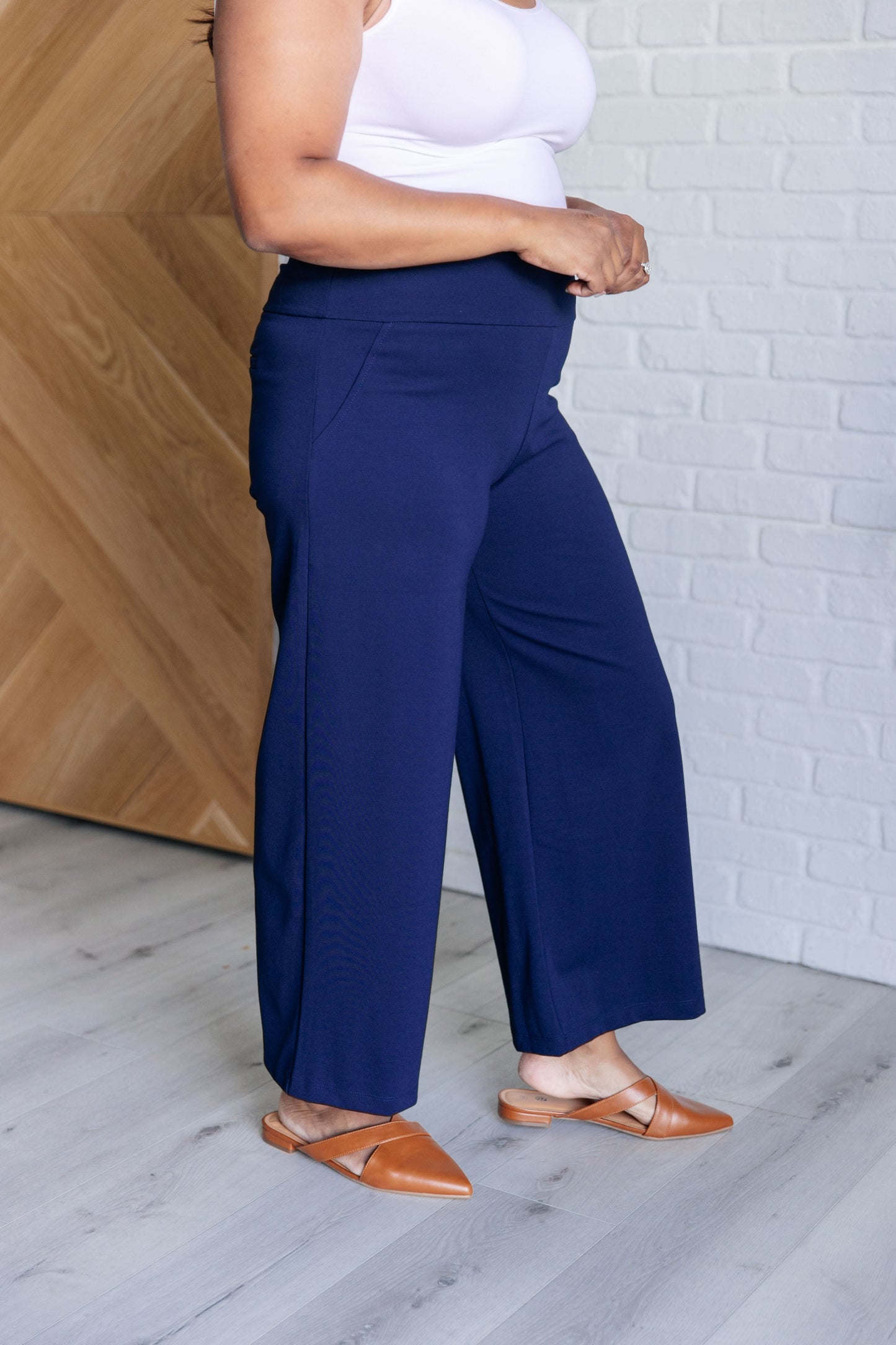 Magic Wide Leg Crop Pants | Navy