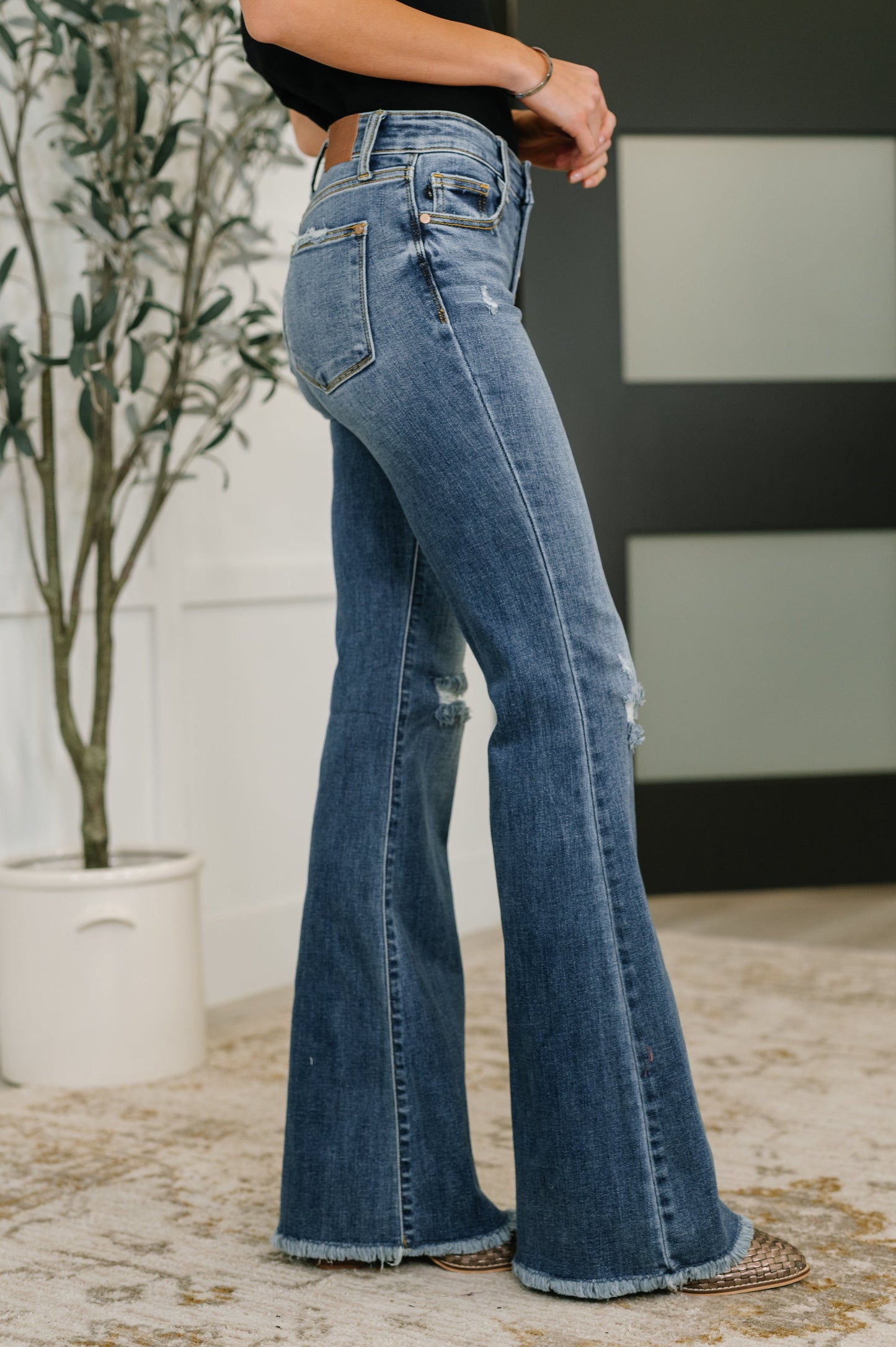 Marion Mid-Rise Destroyed Jeans | Judy Blue