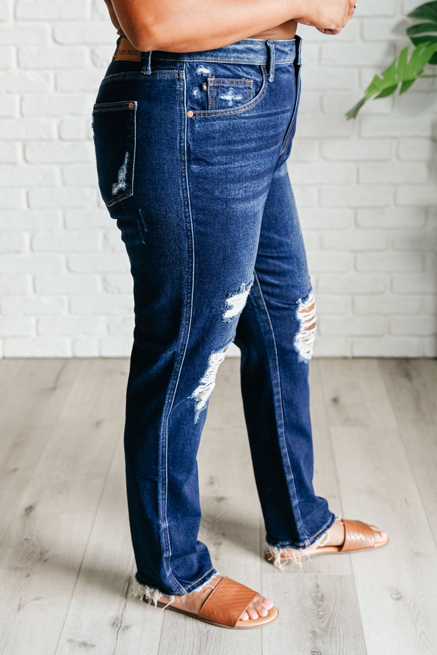 Montana High-Rise Rigid Magic Distressed Straight Jeans | Judy Blue