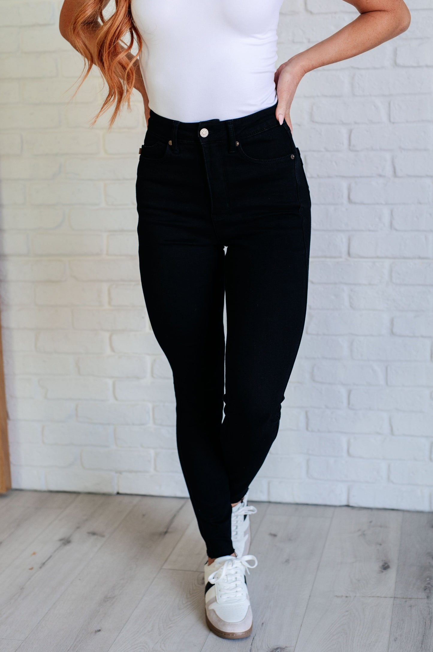 Nicole Tummy Control Skinny Jeans | Black | Judy Blue