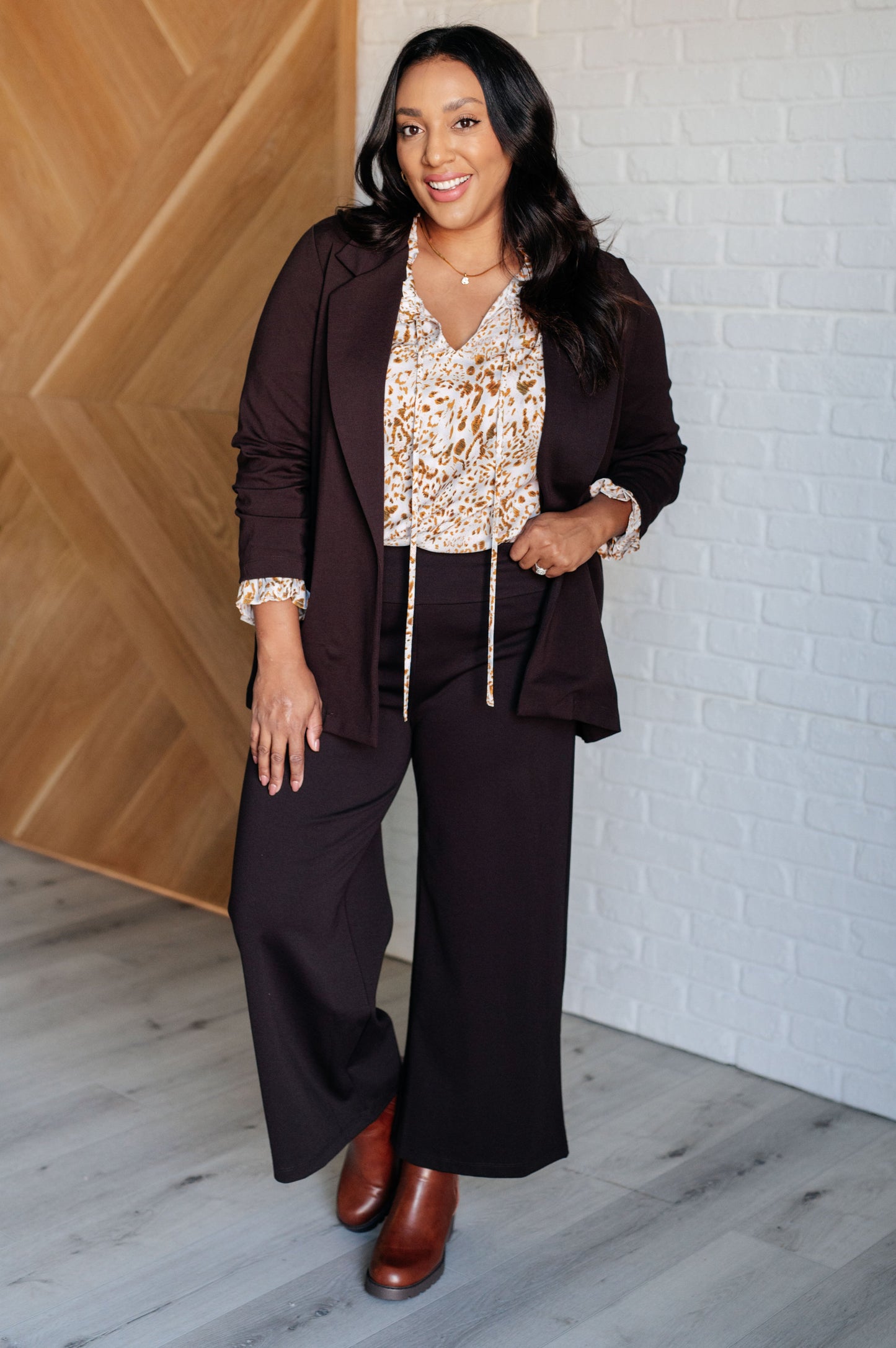 Magic Wide Leg Crop Pants | Chocolate