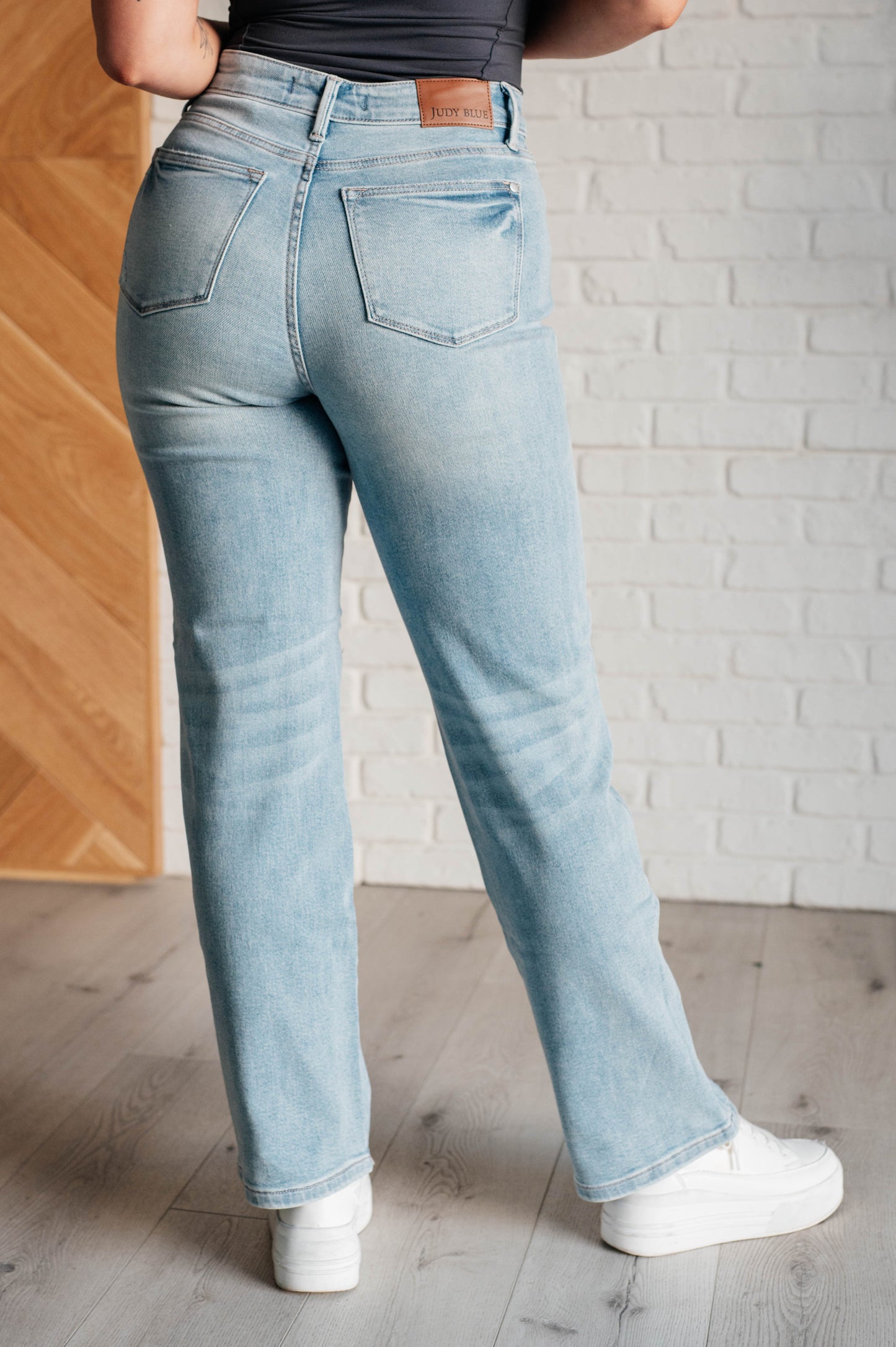 Patricia High-Rise Rigid Magic 90's Straight Jeans | Judy Blue