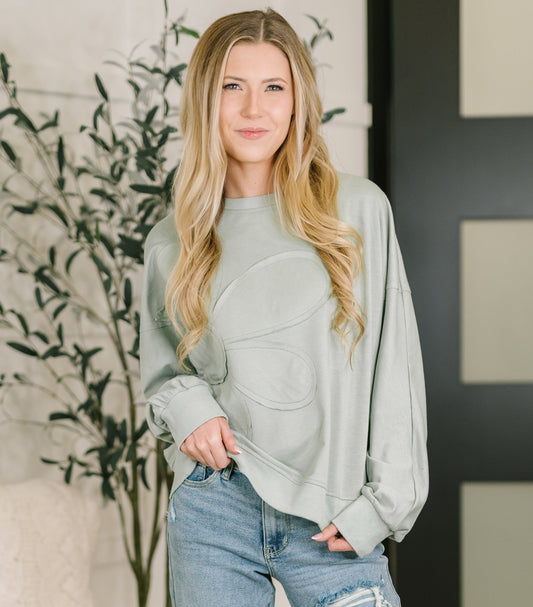 Petal Poise Floral Pullover | Ivy