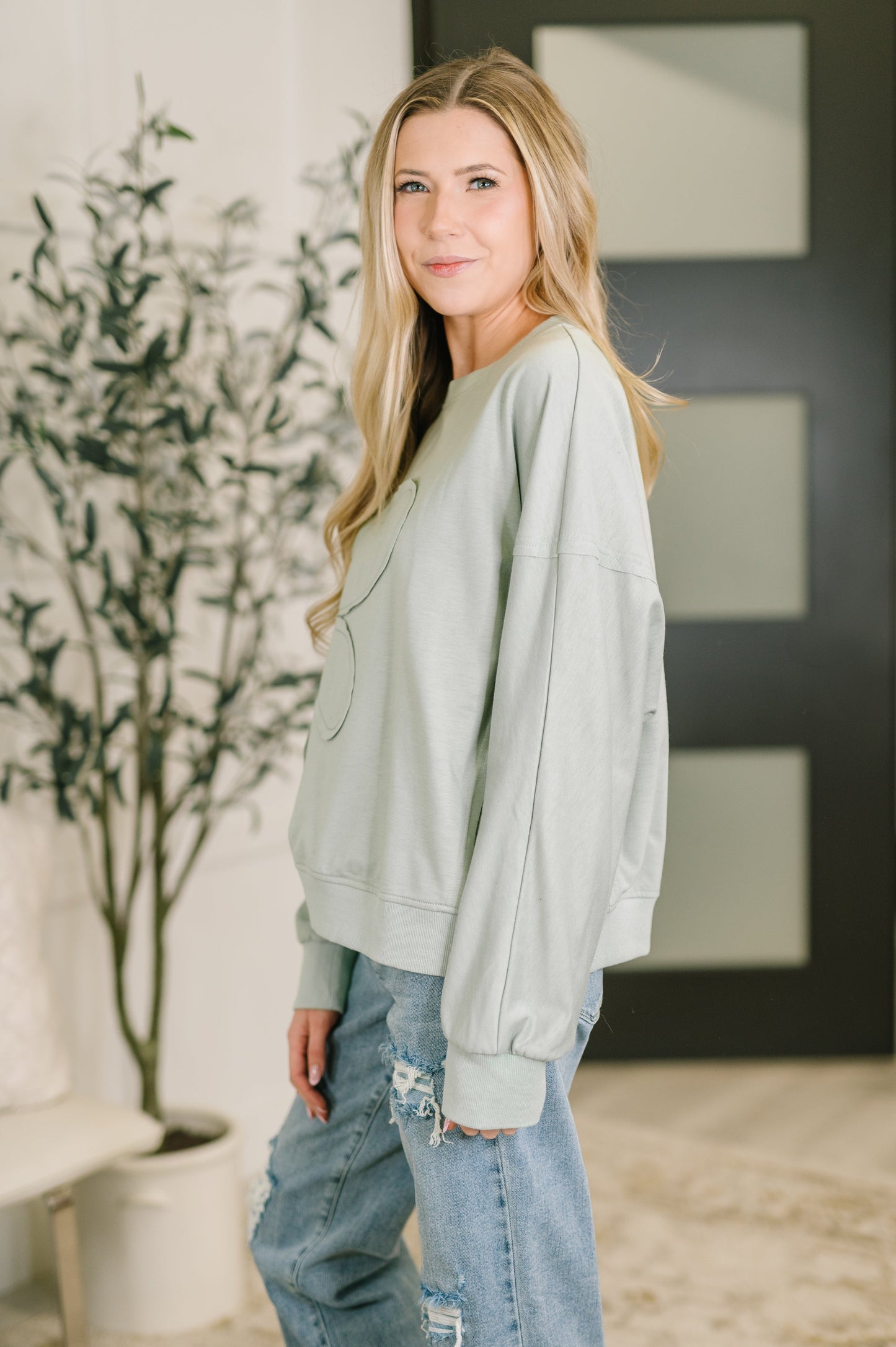 Petal Poise Floral Pullover | Ivy
