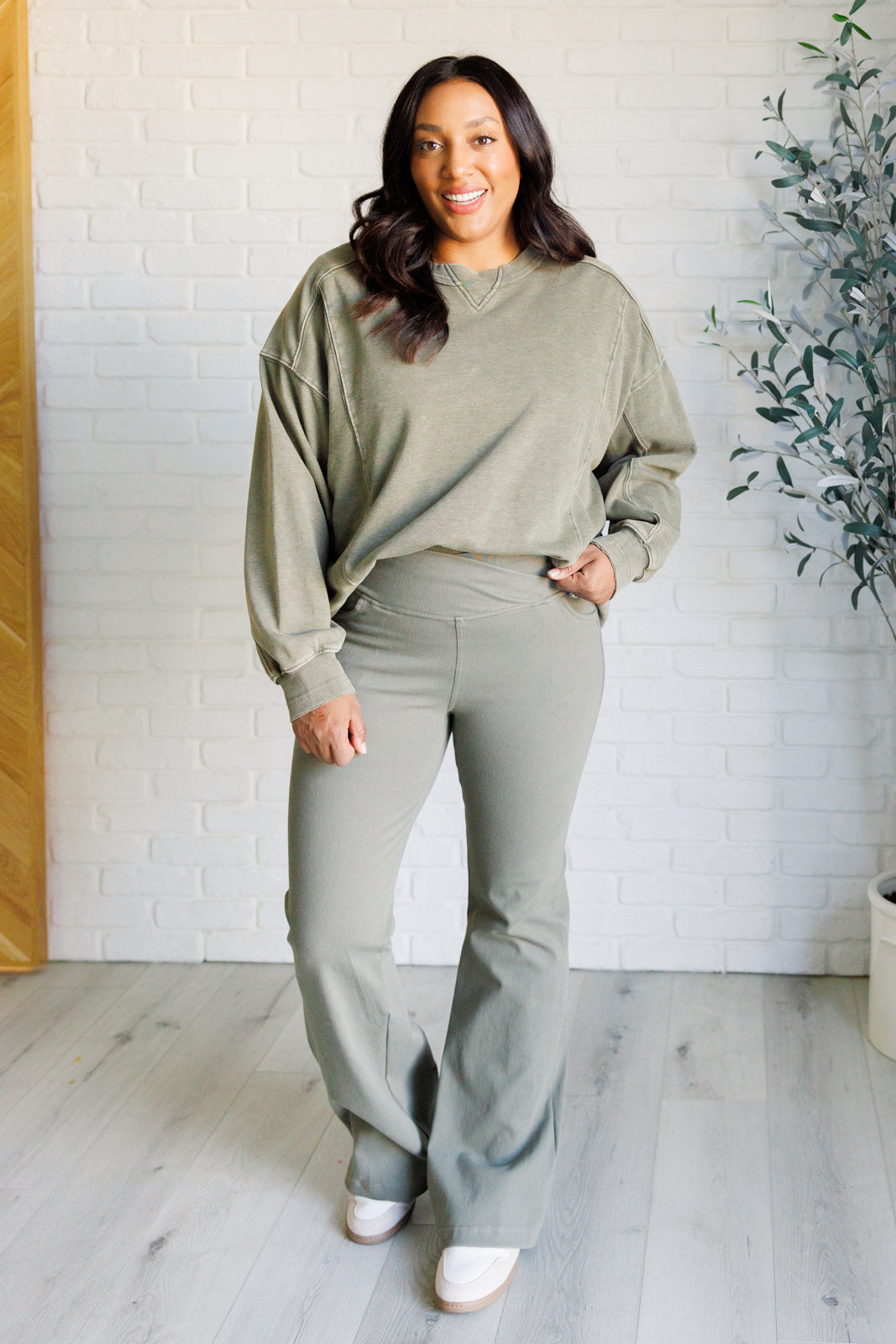 Quick Fix Mineral Wash Pullover | Army Green