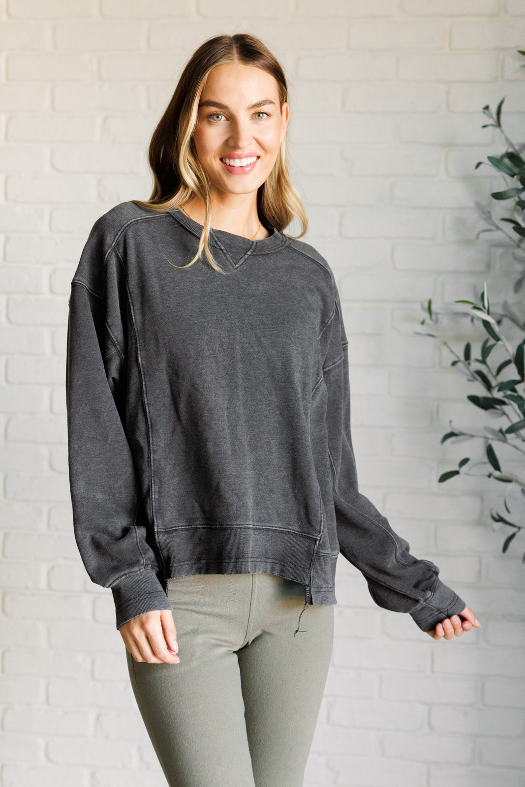 Quick Fix Mineral Wash Pullover | Black