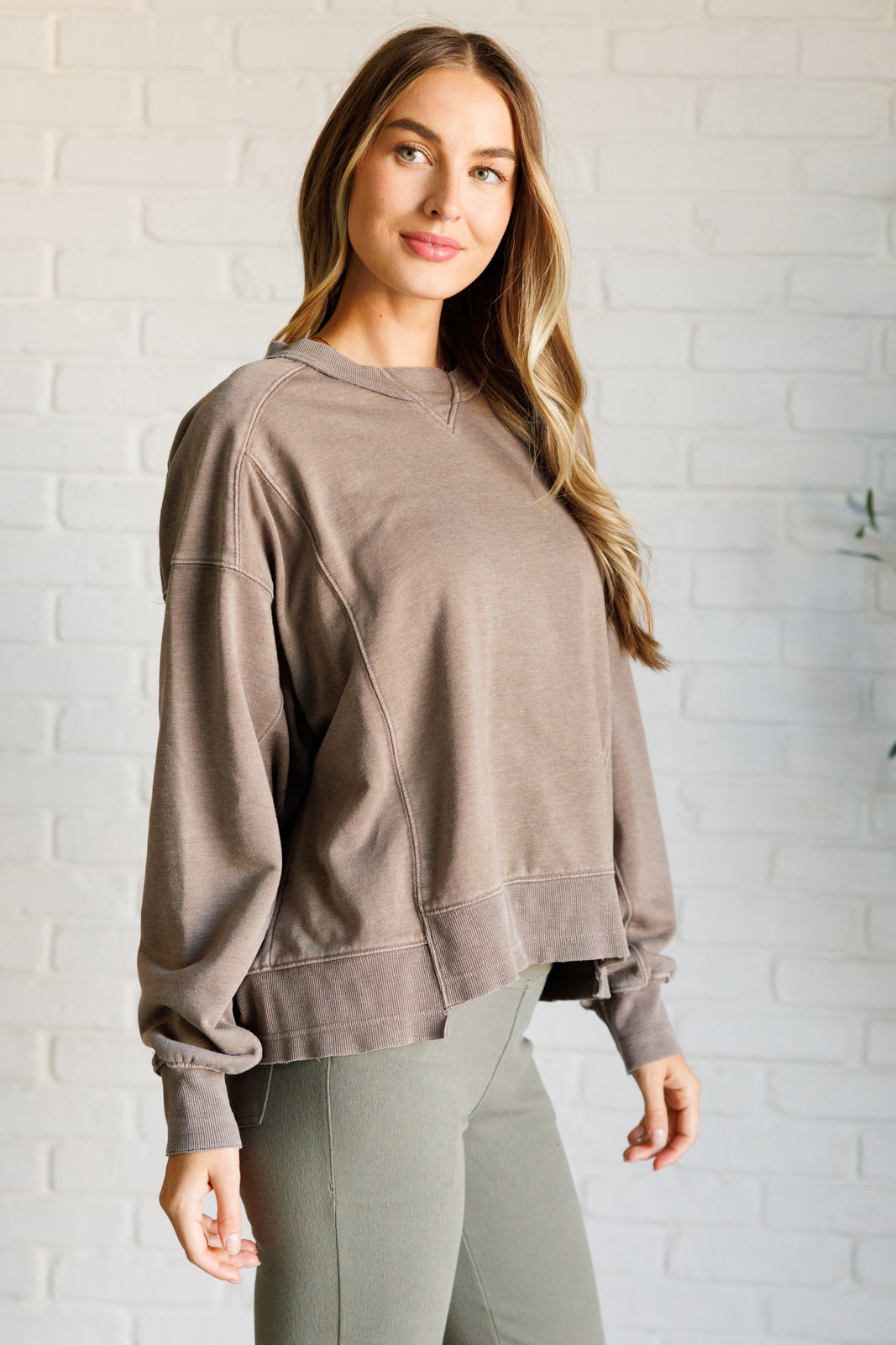 Quick Fix Mineral Wash Pullover | Mocha