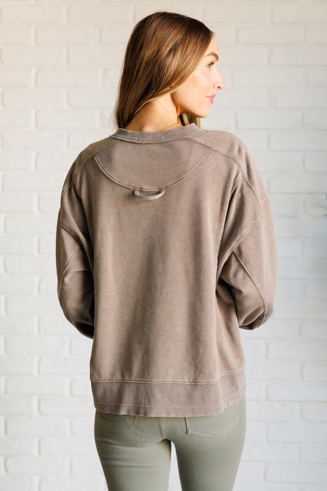 Quick Fix Mineral Wash Pullover | Mocha