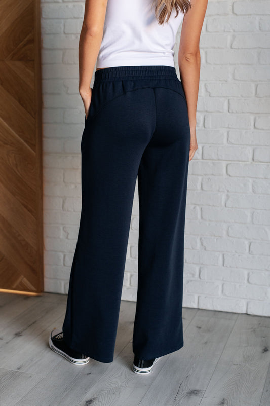 Resort Travel Wide Leg Cropped Pants | Navy