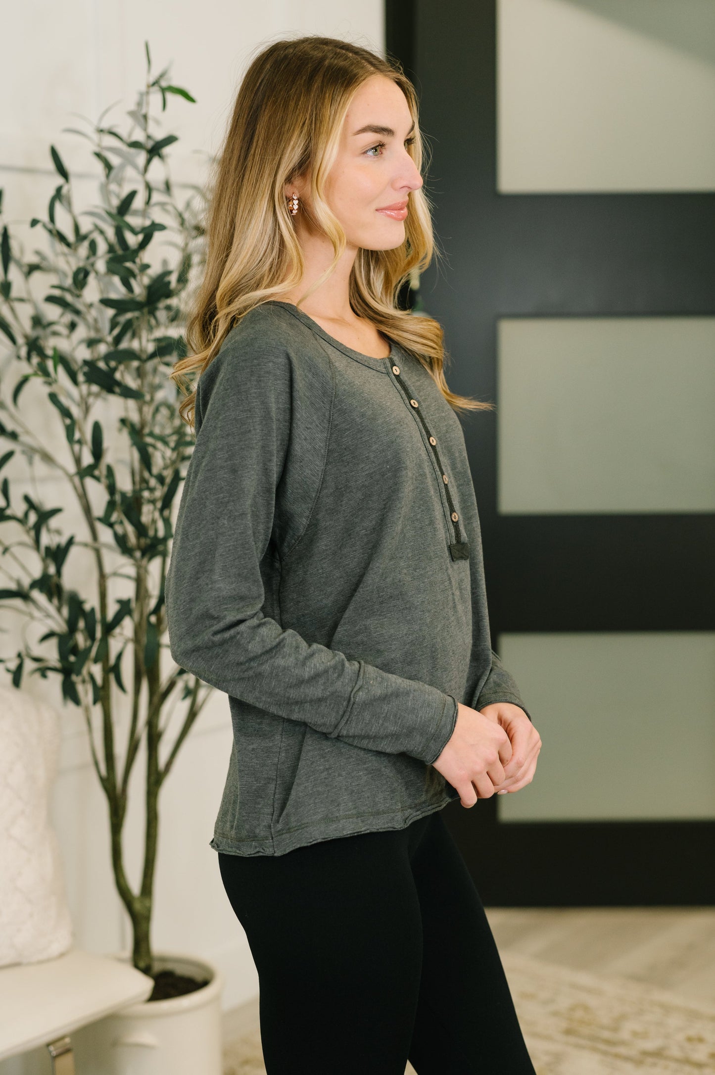 Rooftop View Raglan Top