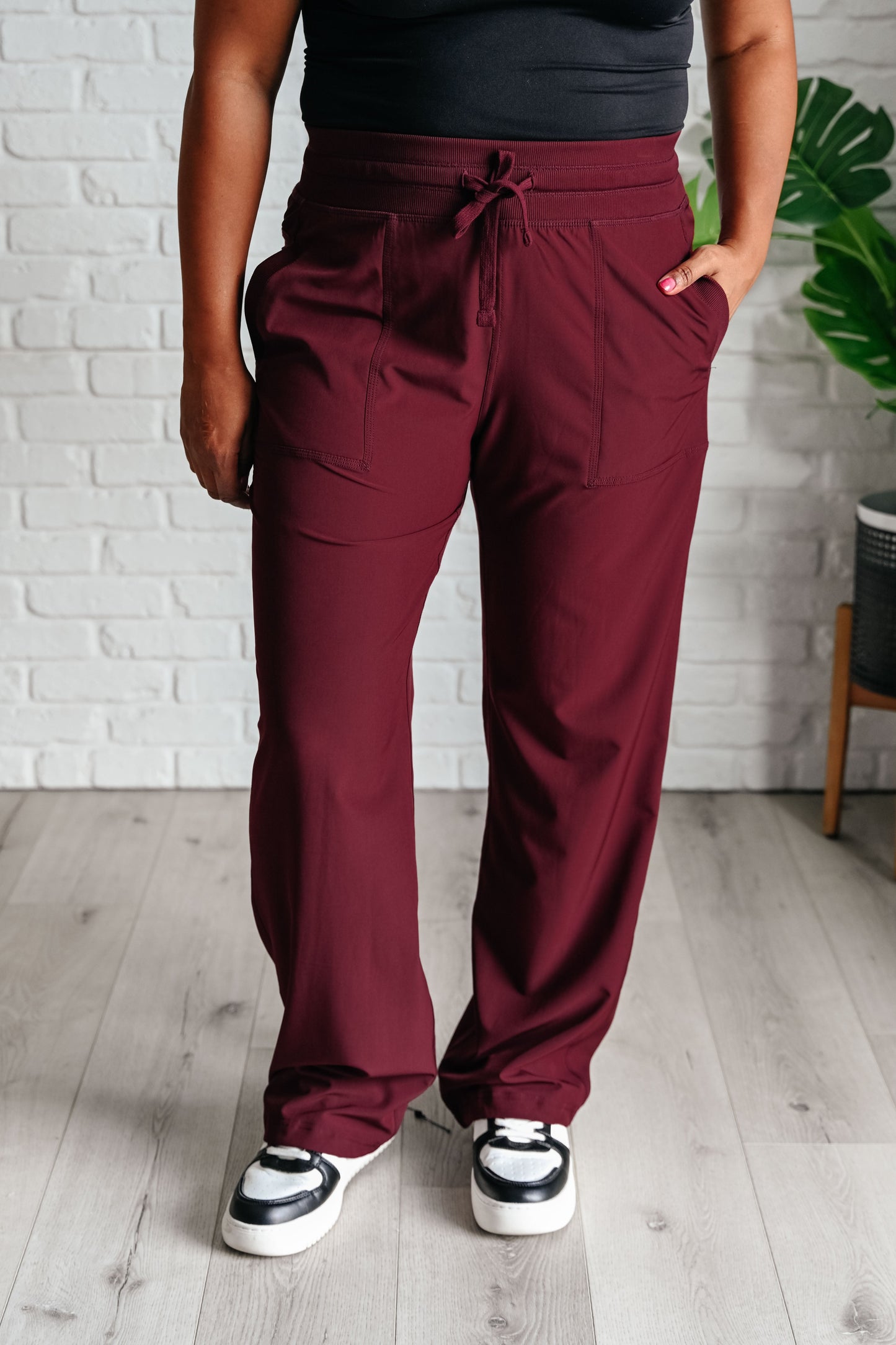 Runner's High Drawstring Joggers | Red Merlot