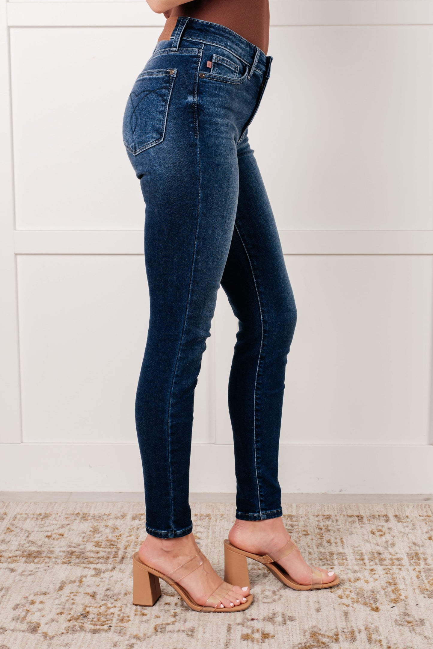 Skylar Mid-Rise Thermal Vintage Skinny Jeans | Judy Blue