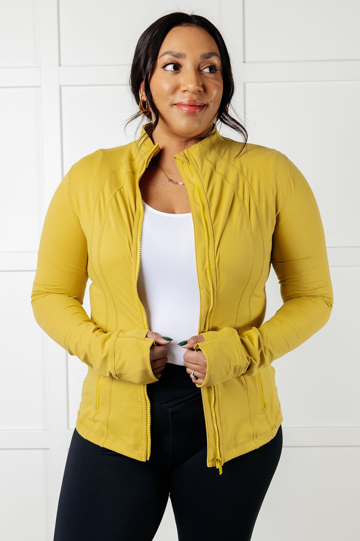 Staying Swift Activewear Jacket | Yellow Pear