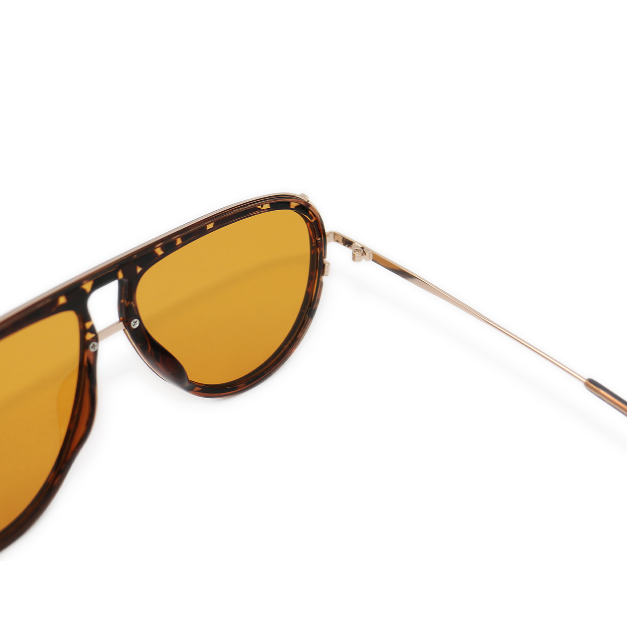 Ivy Luxe Aviator Sunglasses | Yellow